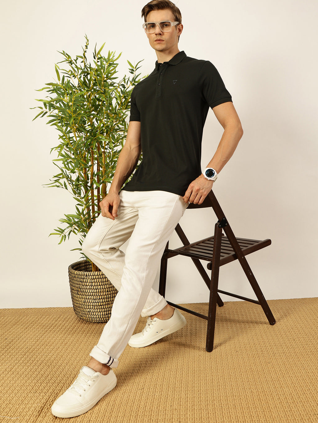 Thomas Scott Men Bottle Green Solid Polo Collar Cotton T-shirt