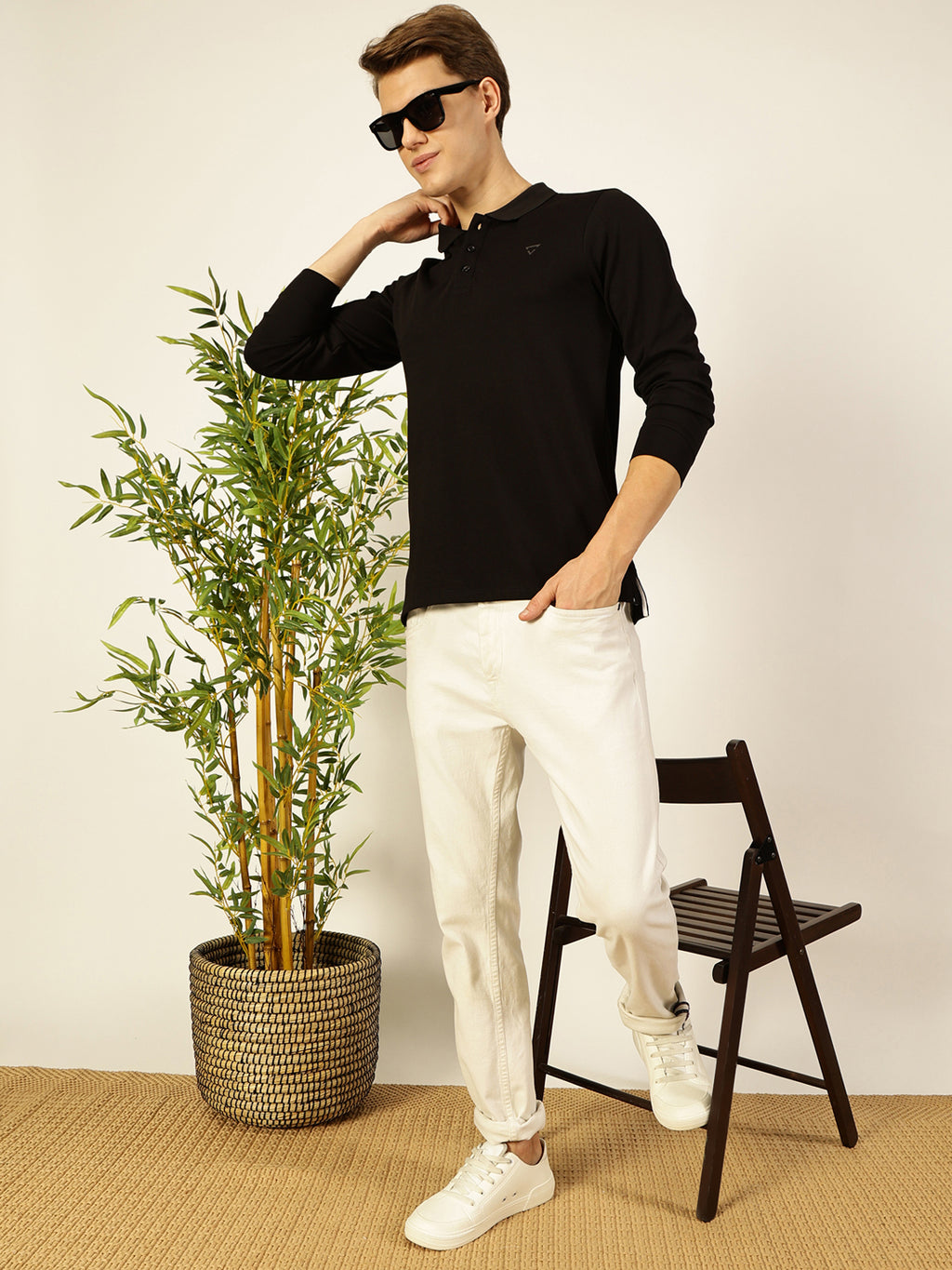 Black Regular Fit Long Sleeves Solid Tshirt