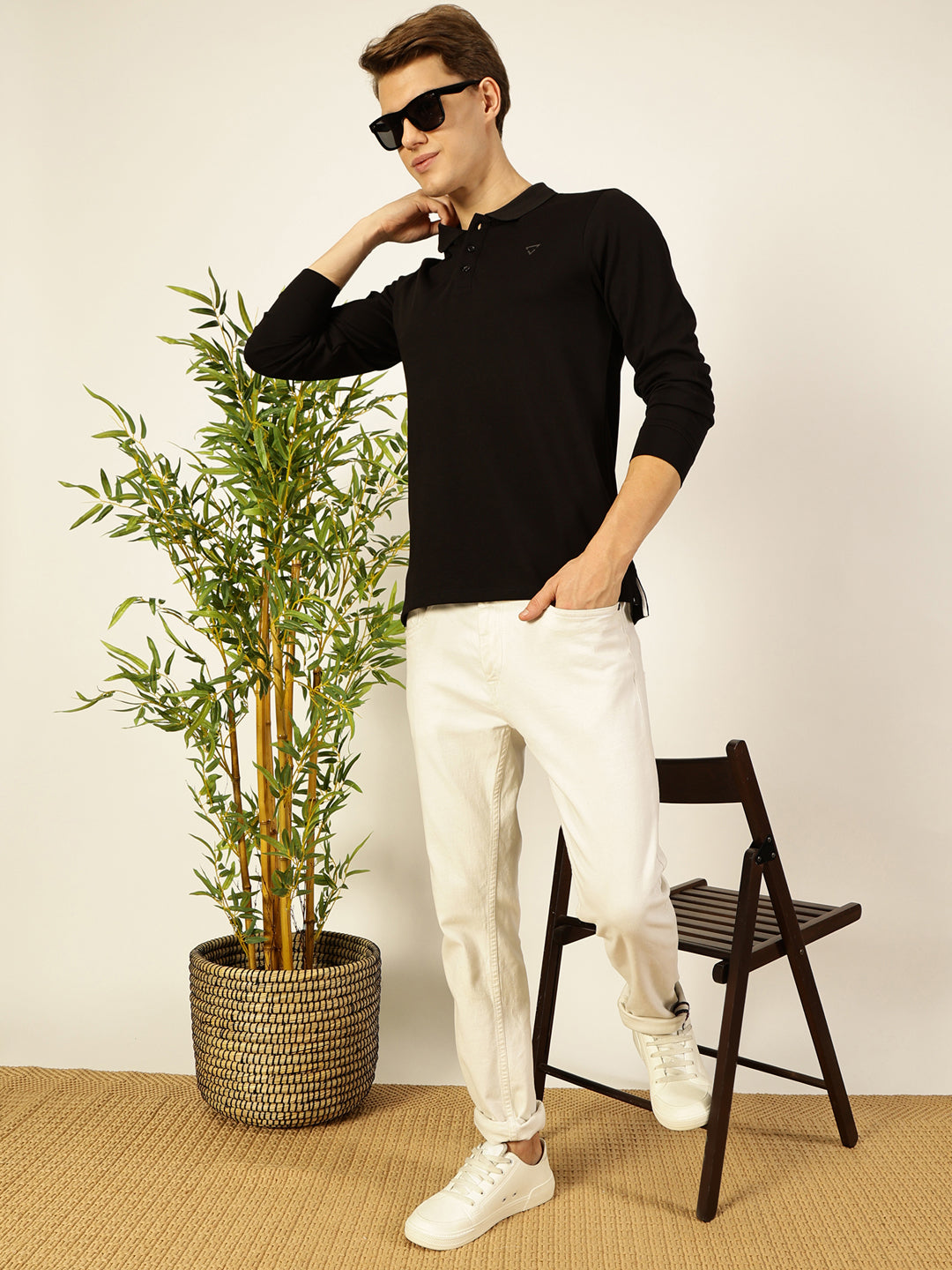 Black Regular Fit Long Sleeves Solid Tshirt