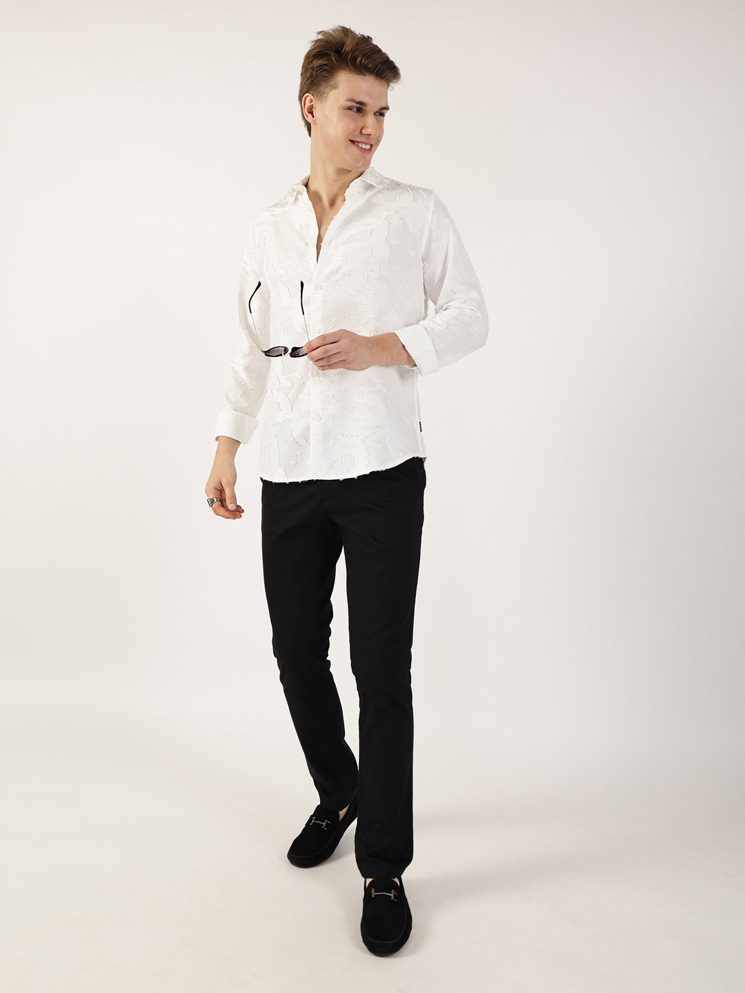 Thomas Scott Men White Premium Slim Fit Textured Casual Shirt
