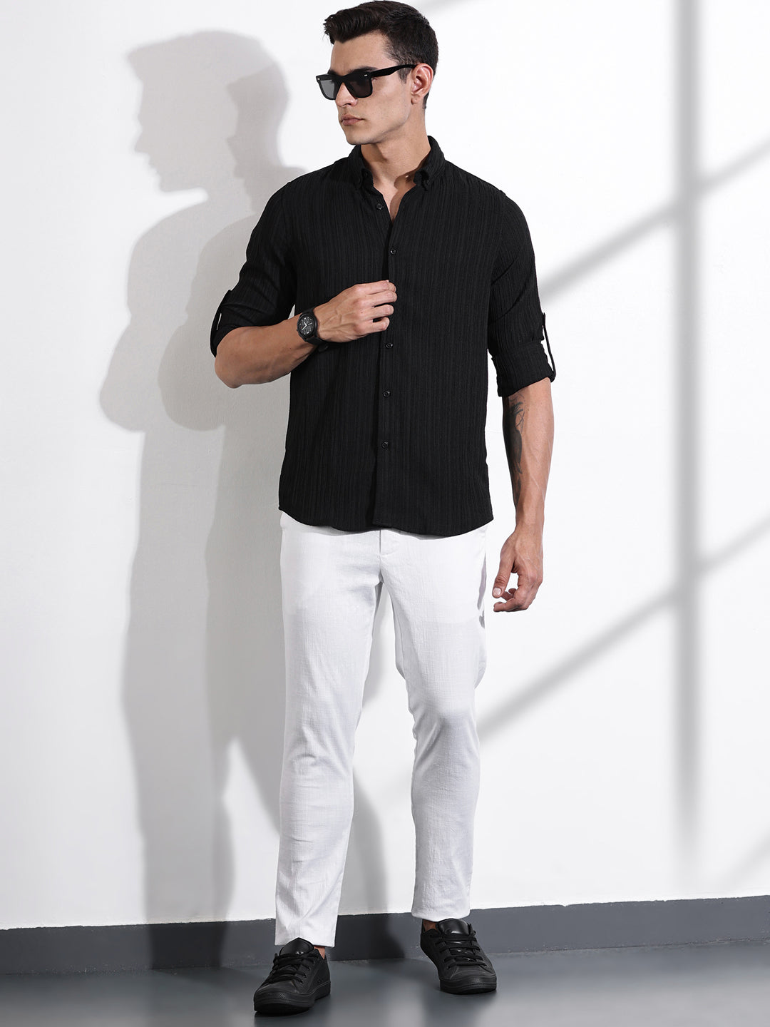Thomas Scott Men Black Slim Fit Long Sleeves Textured Casual Shirt