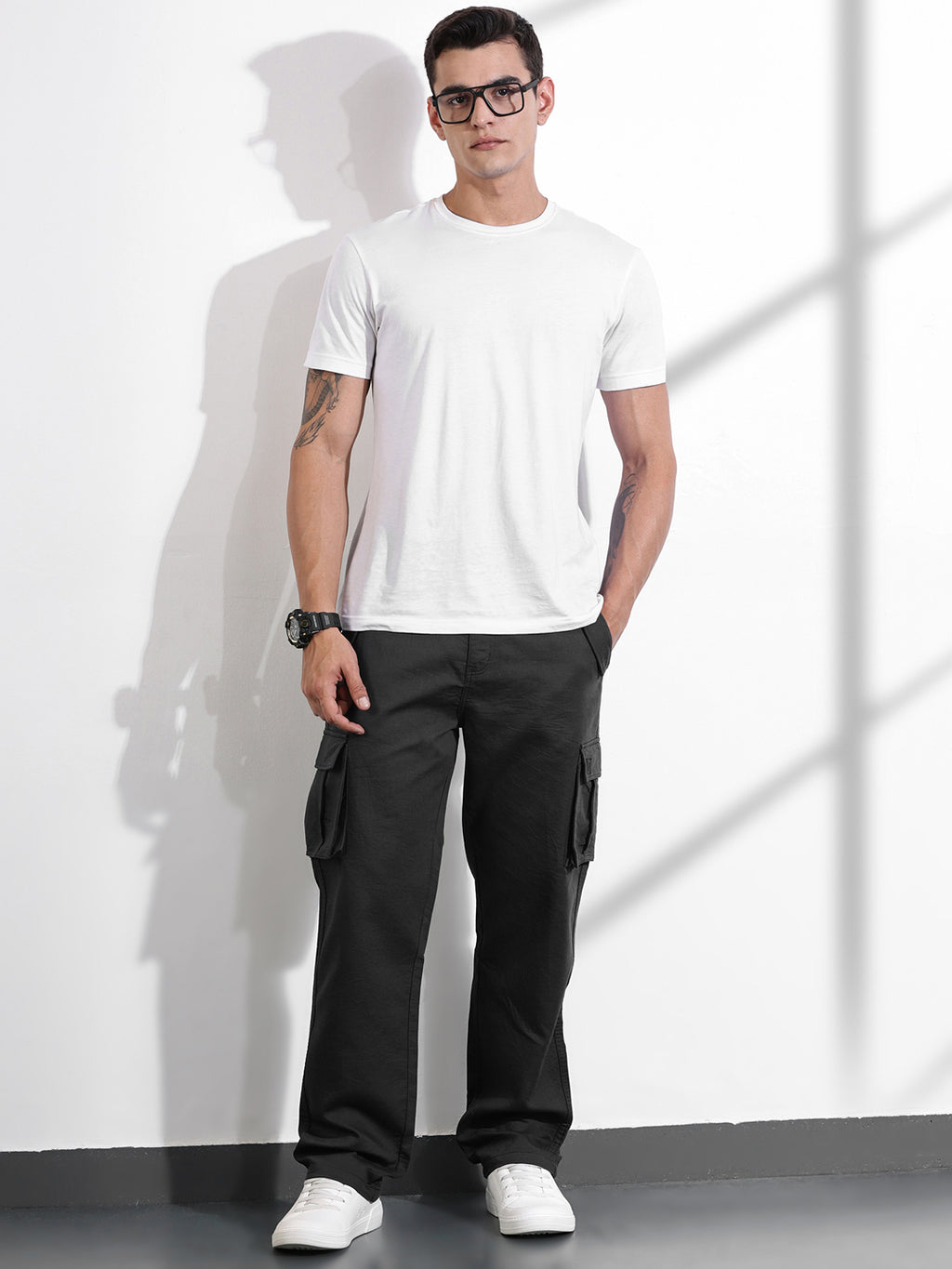 Thomas Scott Men DarkGrey Relaxed Fit Solid Cargo Trousers