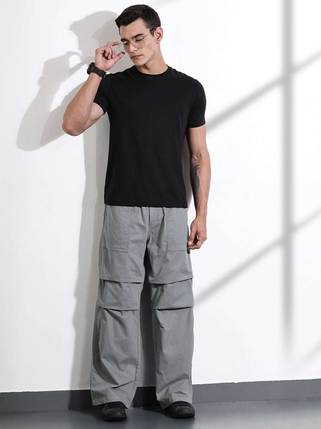 Thomas Scott Men Grey Cotton Mid-Rise Smart Cargo Trouser