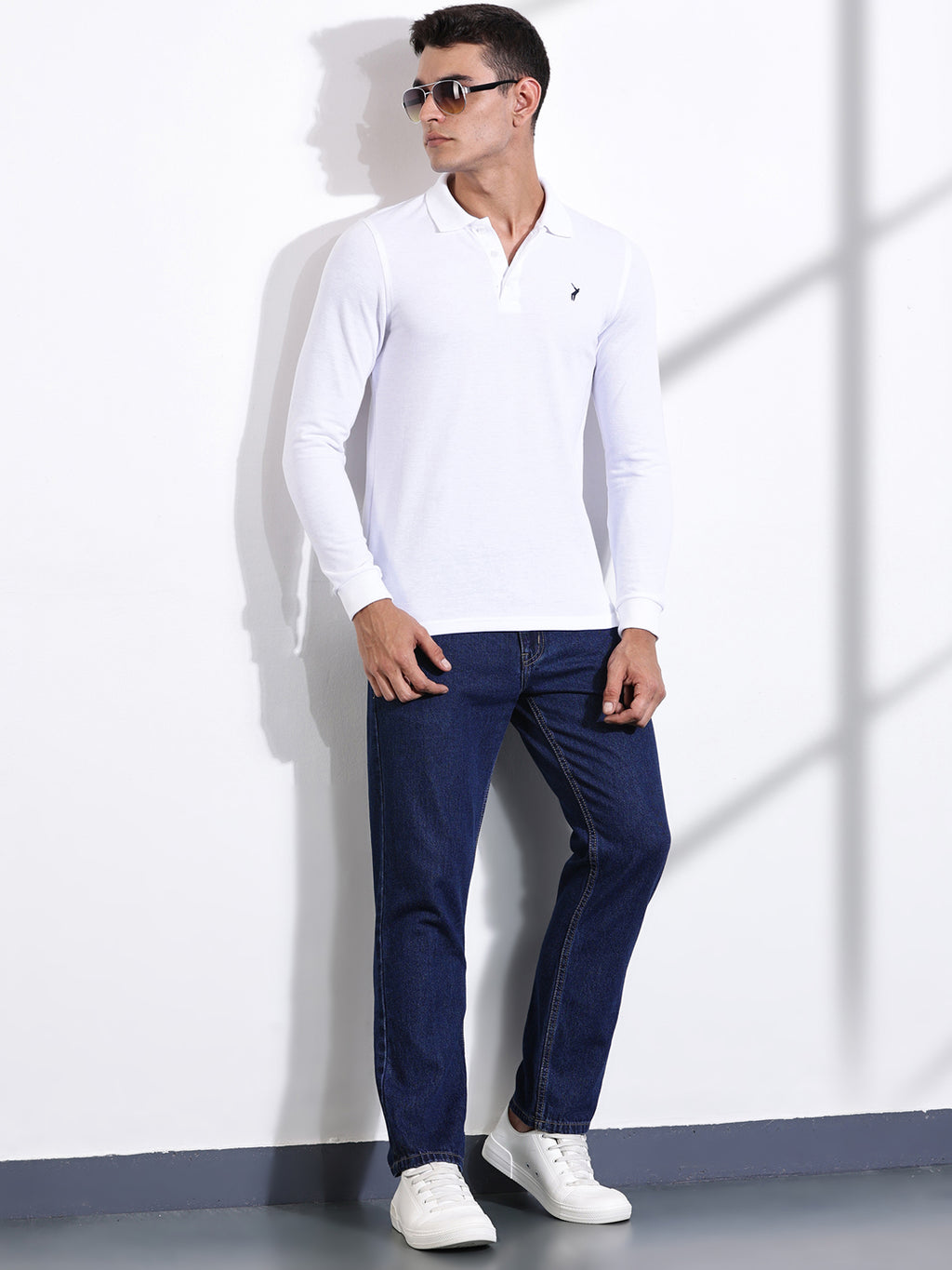 Thomas Scott Men White Solid Polo Collar T-shirt
