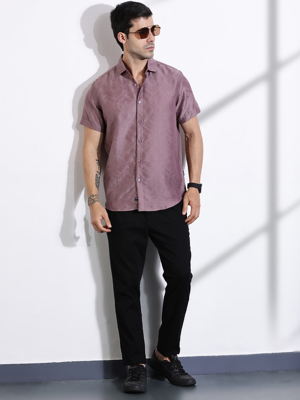 Thomas Scott Men Pink Slim Fit Geometric Print Casual Shirt