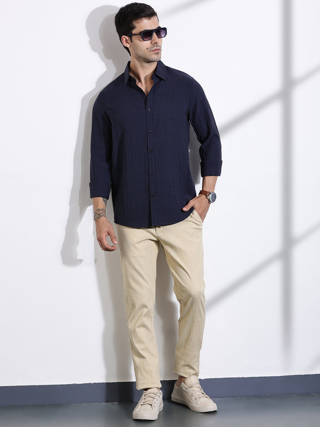 Thomas Scott Men MidBlue Slim Fit Solid Seersucker Casual Shirt