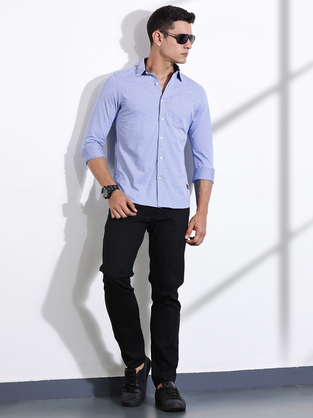 Thomas Scott Men Blue Slim Fit Horizontal Stripes Casual Shirt