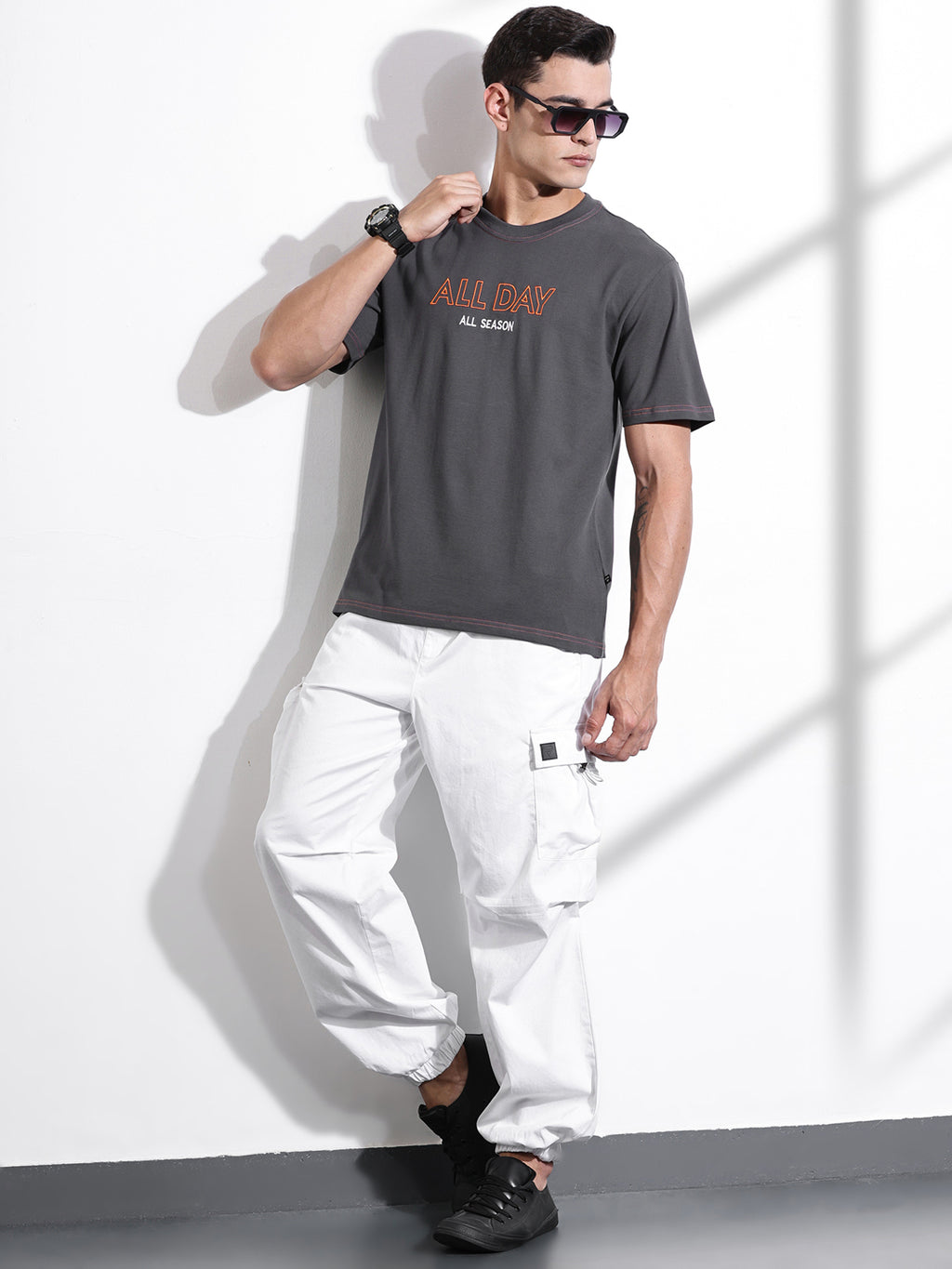 Thomas Scott Men Grey Oversized Typography Print Knit Tshirt