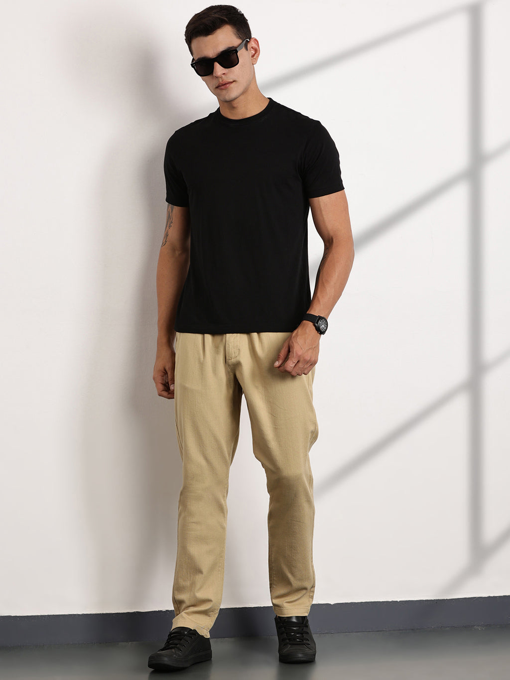 Thomas Scott Men Fawn Mid-Rise Regular Fit Woven Trousers