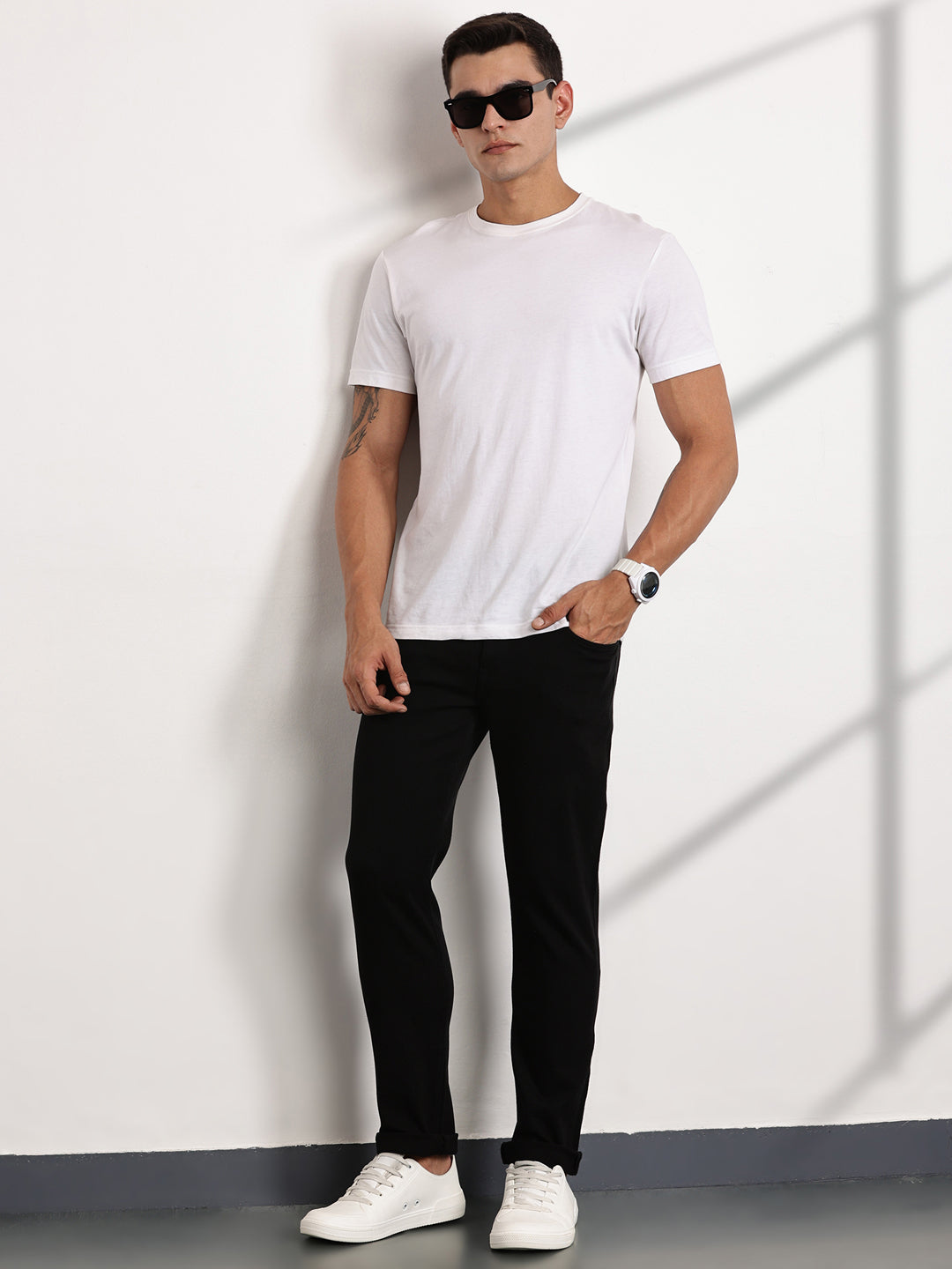 Thomas Scott Men Black Mid-Rise Slim Fit Stretchable Jeans