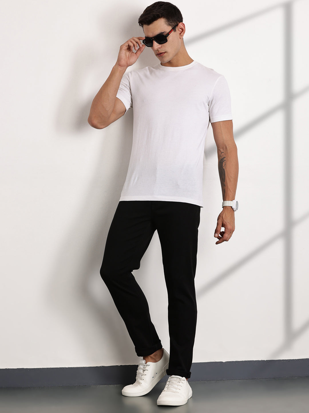 Thomas Scott Men Black Mid-Rise Slim Fit Stretchable Jeans