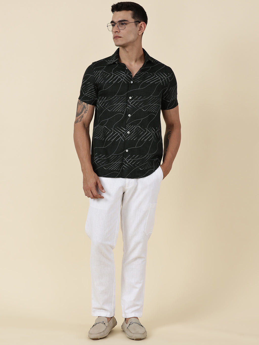 Thomas Scott Men Olive Slim Fit Short Sleeves Abstract Print Casual Shirt