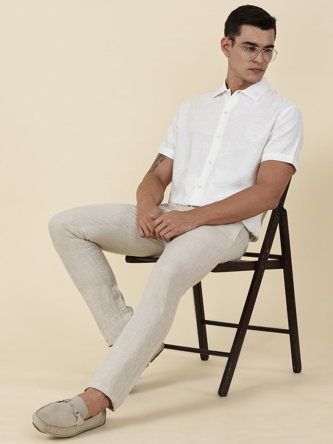 Thomas Scott Men White Regular Fit Short Sleeves Spread Collar Embroidered Shirt