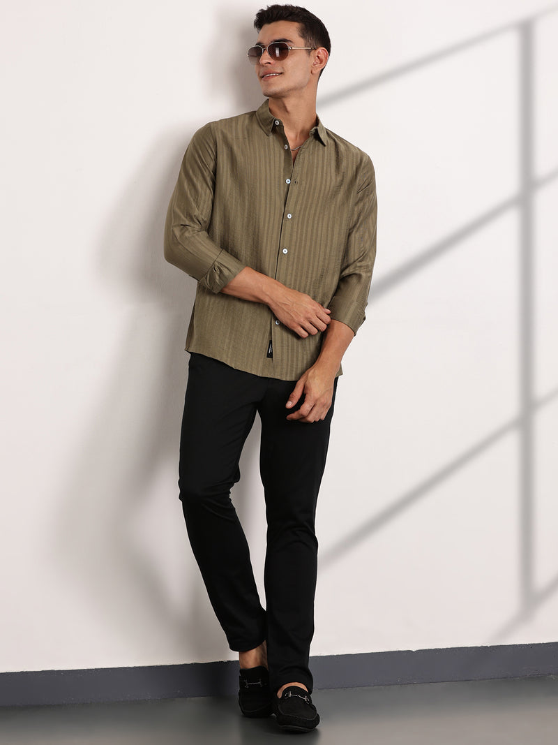 Thomas Scott Men Green Slim Fit Long Sleeves Vertical Stripes Casual Shirt