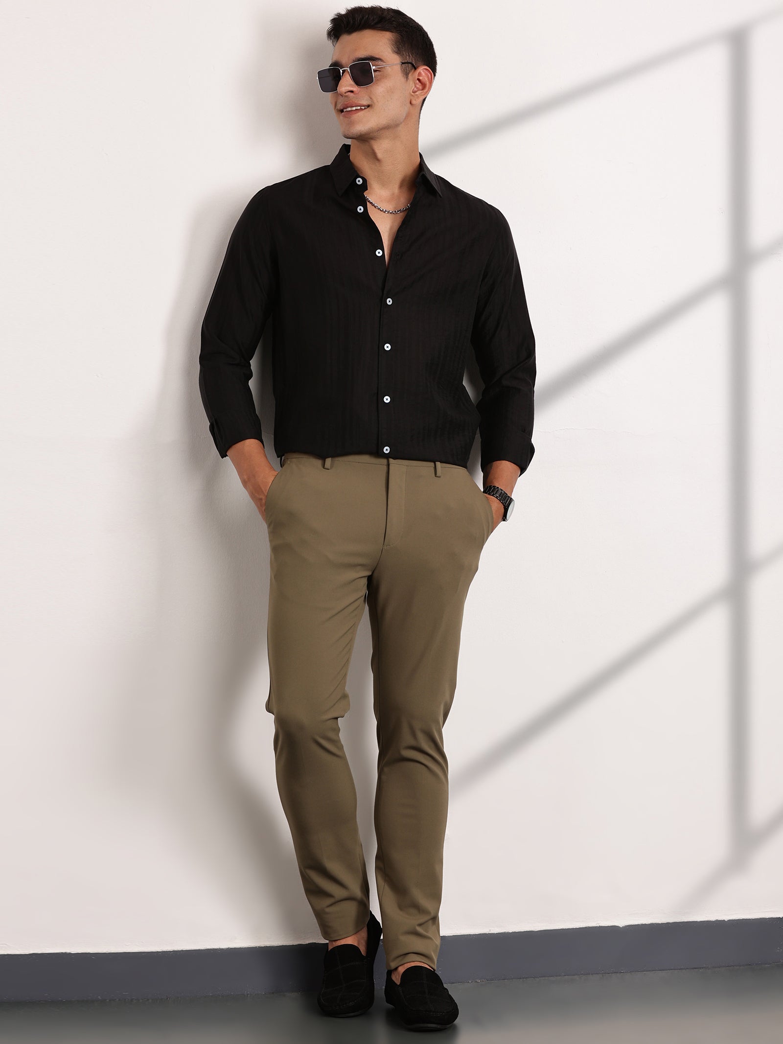 Thomas Scott Men Black Slim Fit Long Sleeves Vertical Stripes Casual Shirt