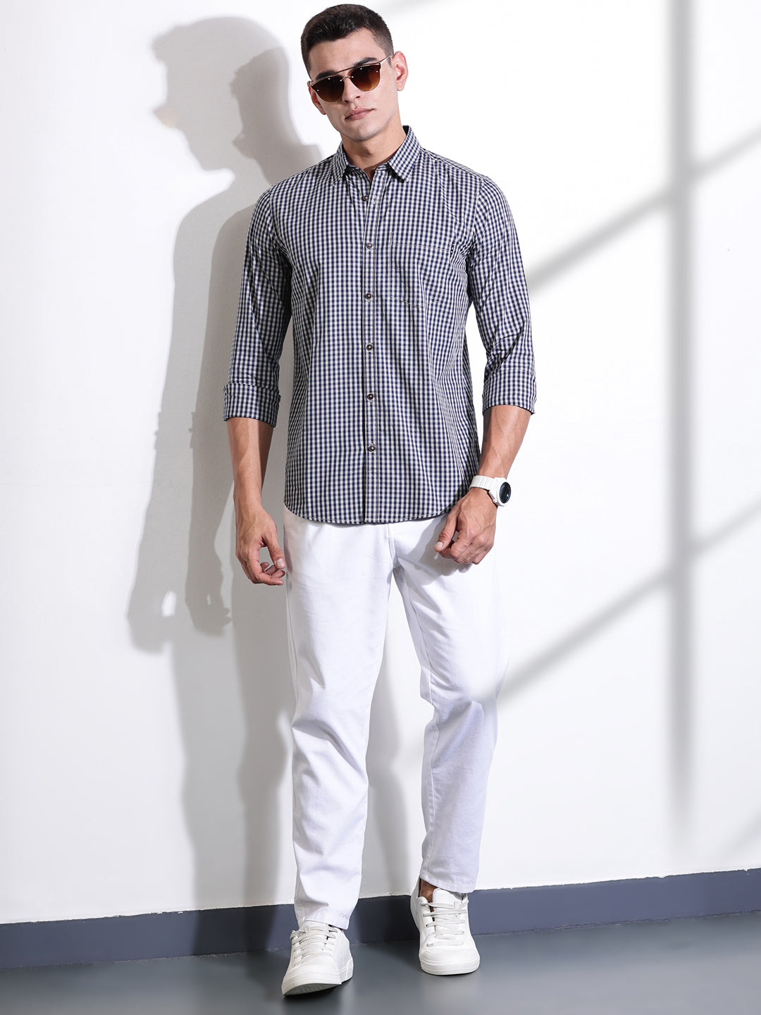 Thomas Scott Men Navy Slim Fit Long Sleeves Gingham Checks Woven Casual Shirt