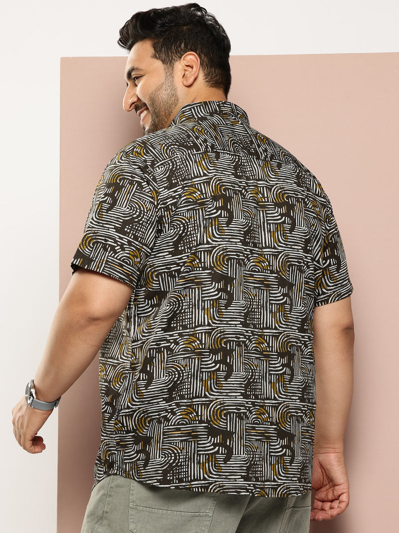 Thomas Scott Men Green Plus Size Regular Fit Short Sleeves Graphic Print Woven Casual Shirt