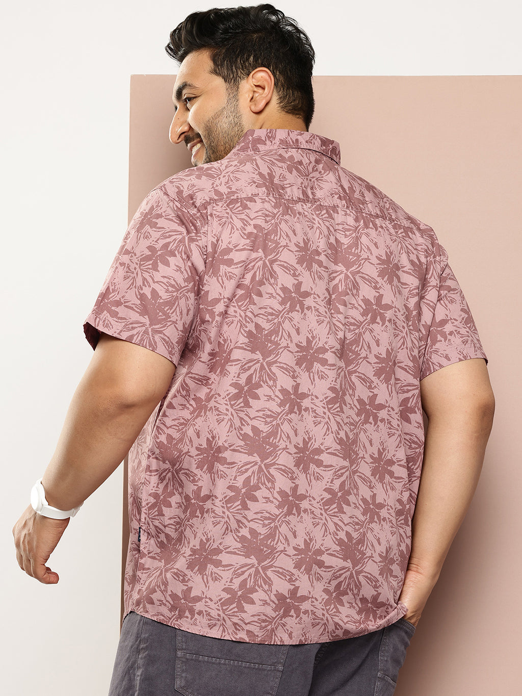 Thomas Scott Men Pink Plus Size Regular Fit Short Sleeves Spread Collar Floral Print Woven Casual Shirt