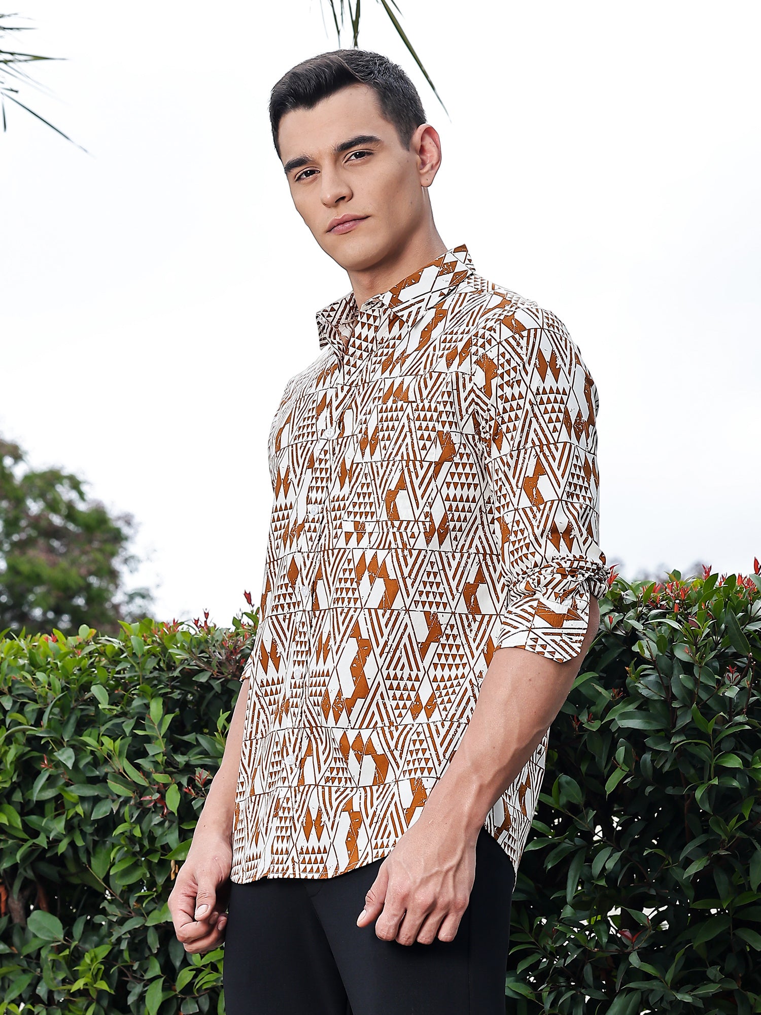 Thomas Scott Men Brown Regular Fit Long Sleeves Geometric Print Pure Cotton Casual Shirt