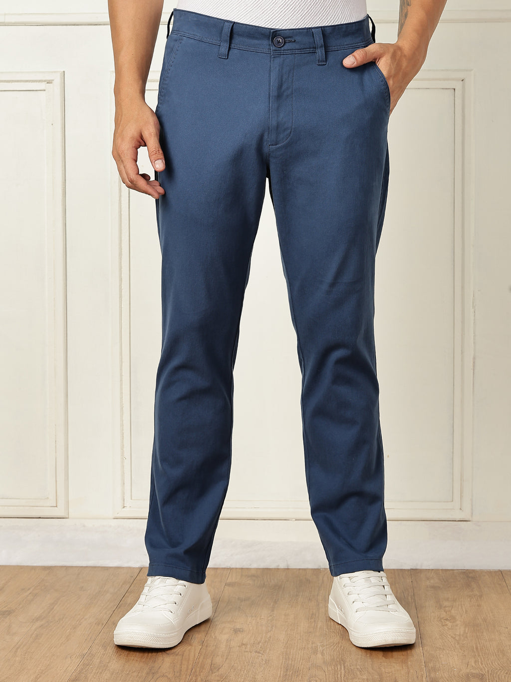 Thomas Scott Men InkBlue Mid-Rise Straight Fit Solid Woven Chinos Trouser