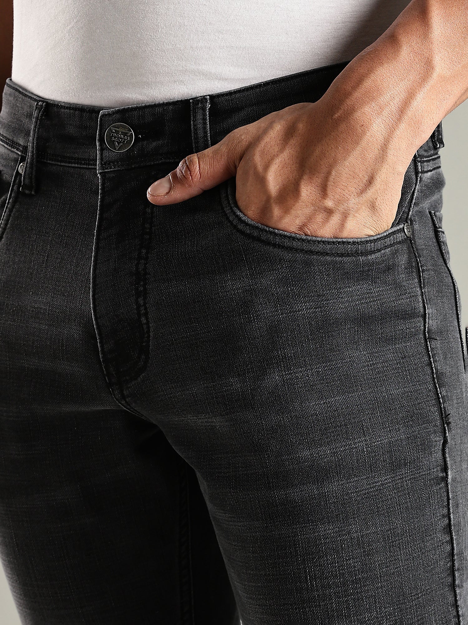 Thomas Scott Men Black Mid-Rise Slim Fit Stretchable Jeans