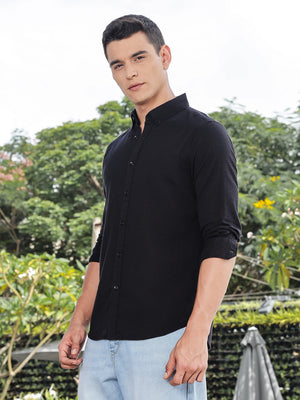 Thomas Scott Men Black Slim Fit Long Sleeves Button-Down Collar Seersucker Shirt