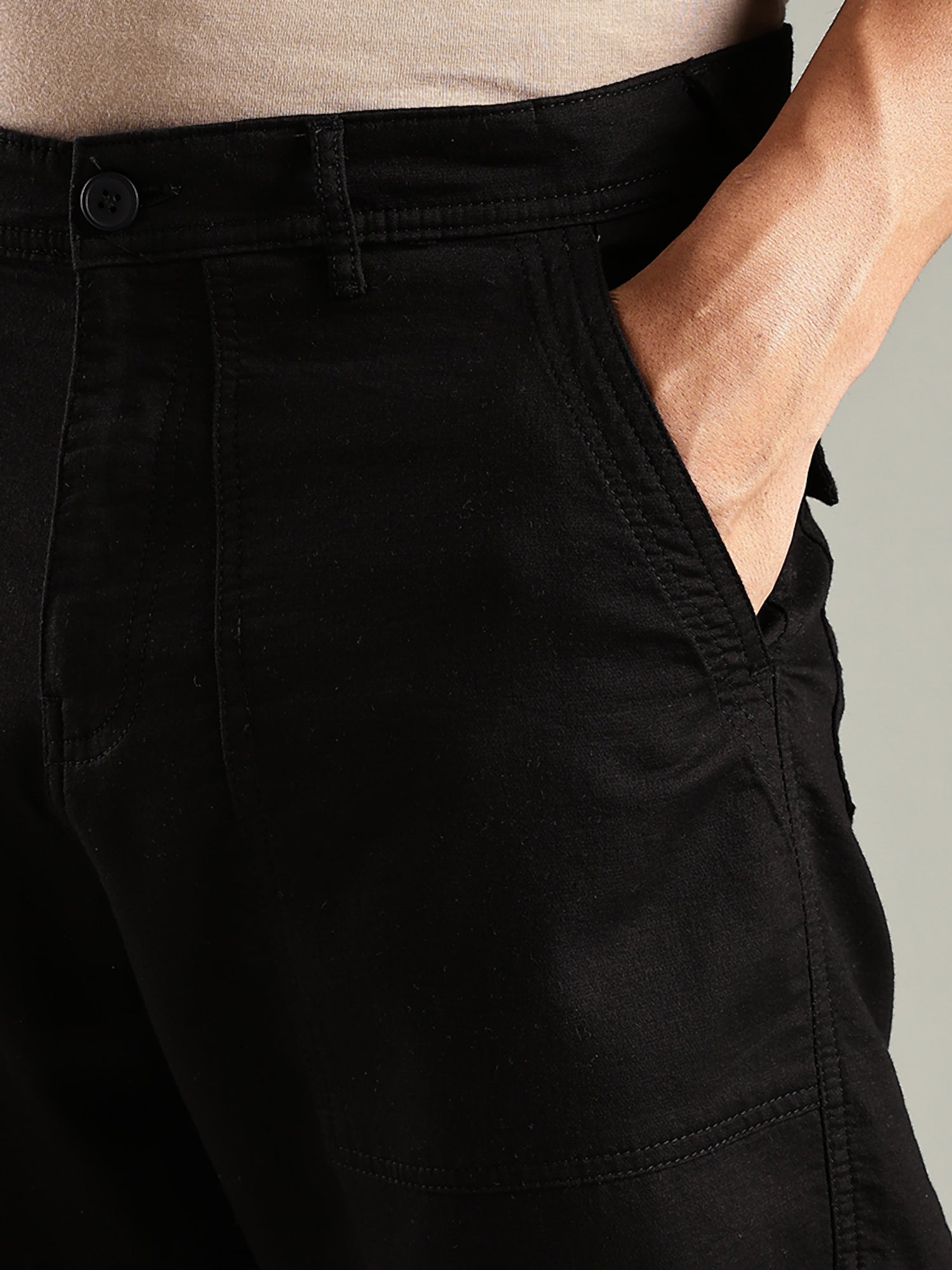 Thomas Scott Men Black Mid-Rise Relaxed Fit Woven Trouser