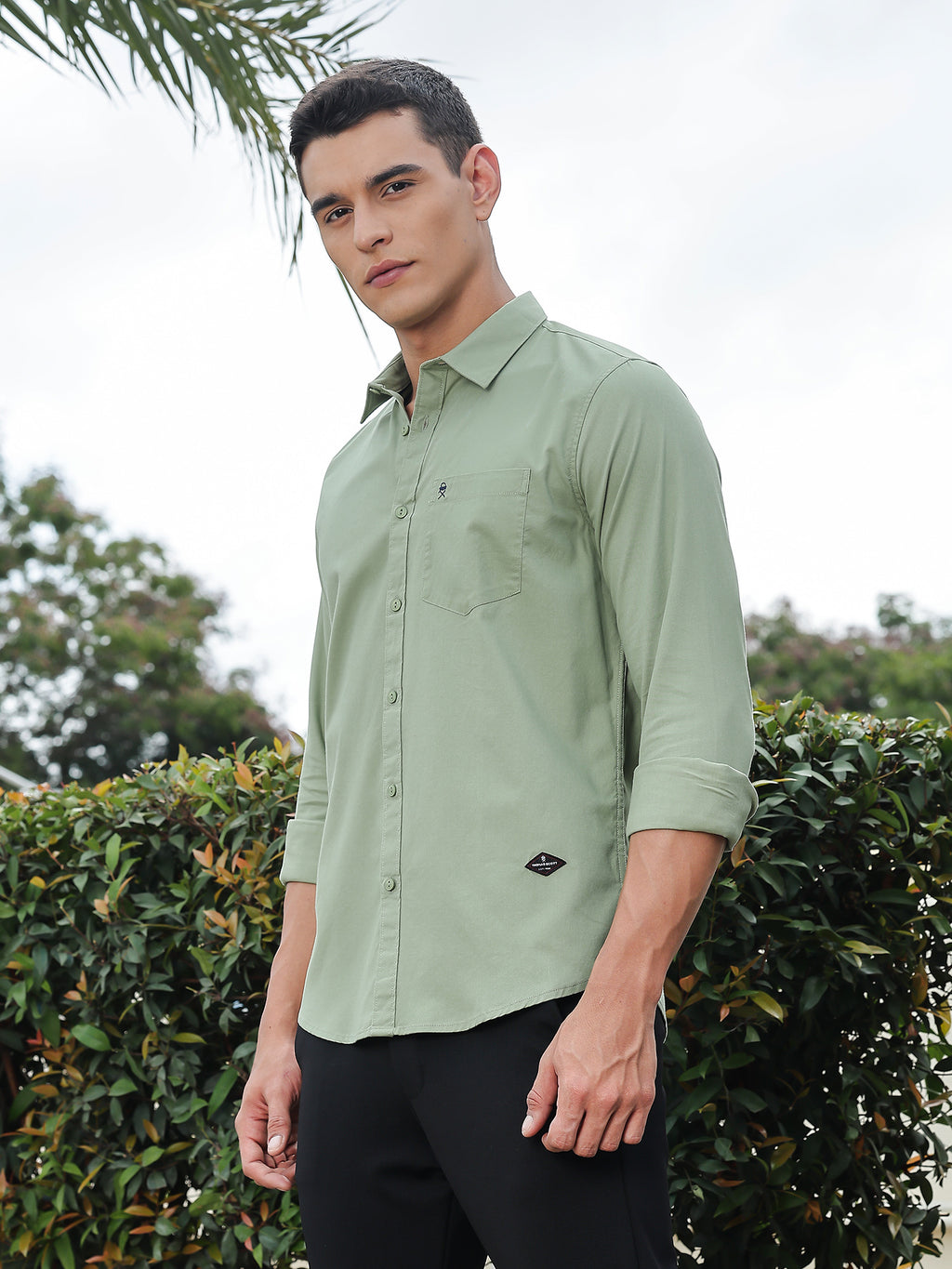 Thomas Scott Men Pista Slim Fit Long Sleeves Spread Collar Solid Cotton Casual Shirt