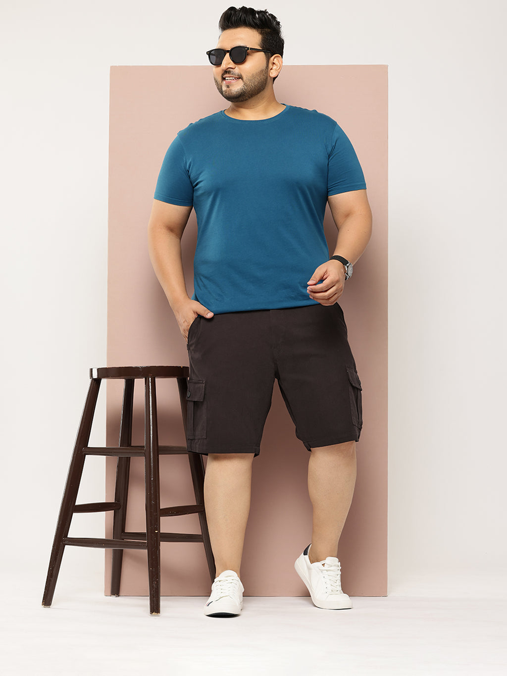Thomas Scott Men Black Plus Size Regular Fit Mid-Rise Woven Cargo Shorts