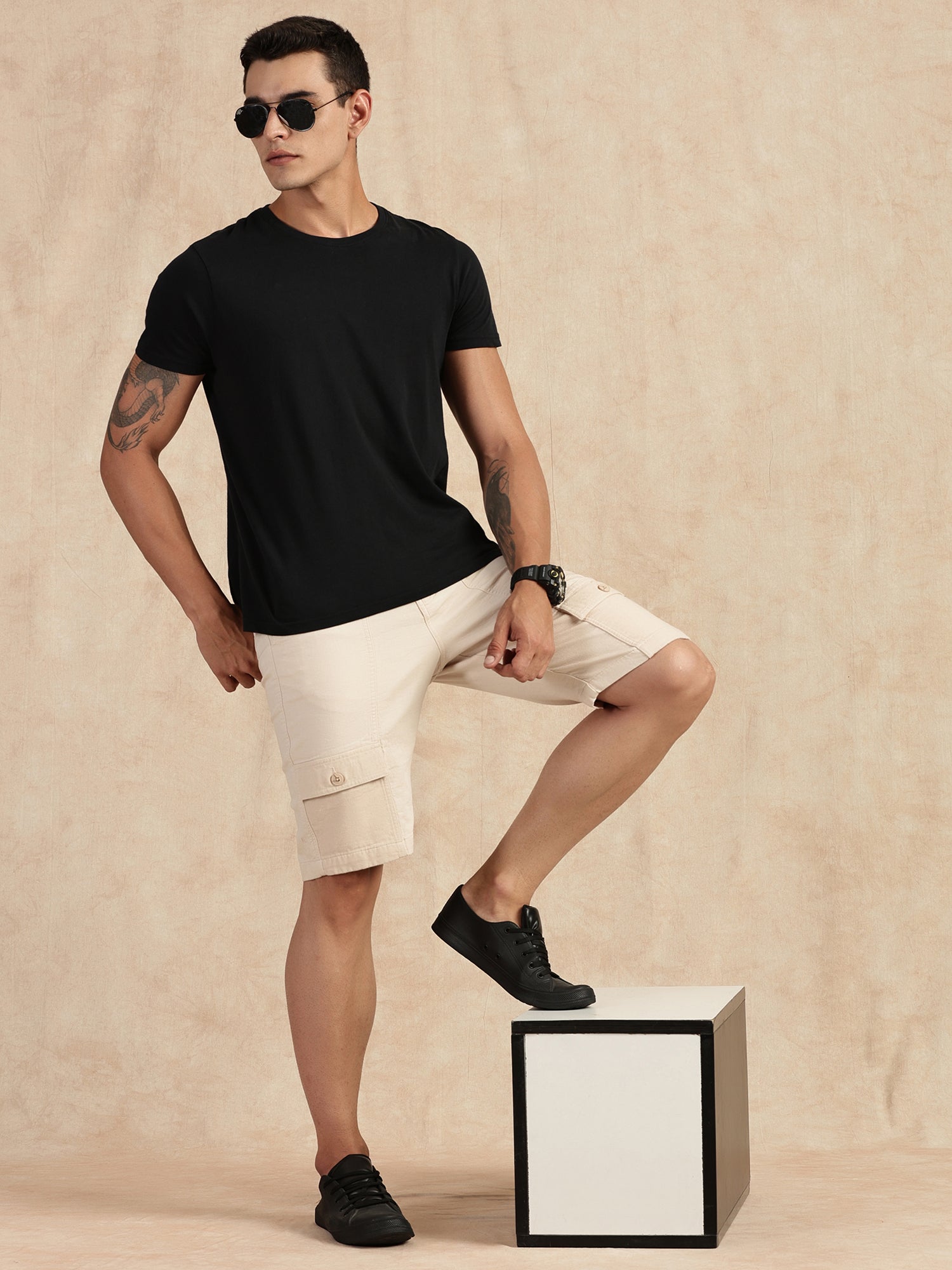Thomas Scott Men Beige Straight Fit Mid-Rise Cargo Shorts