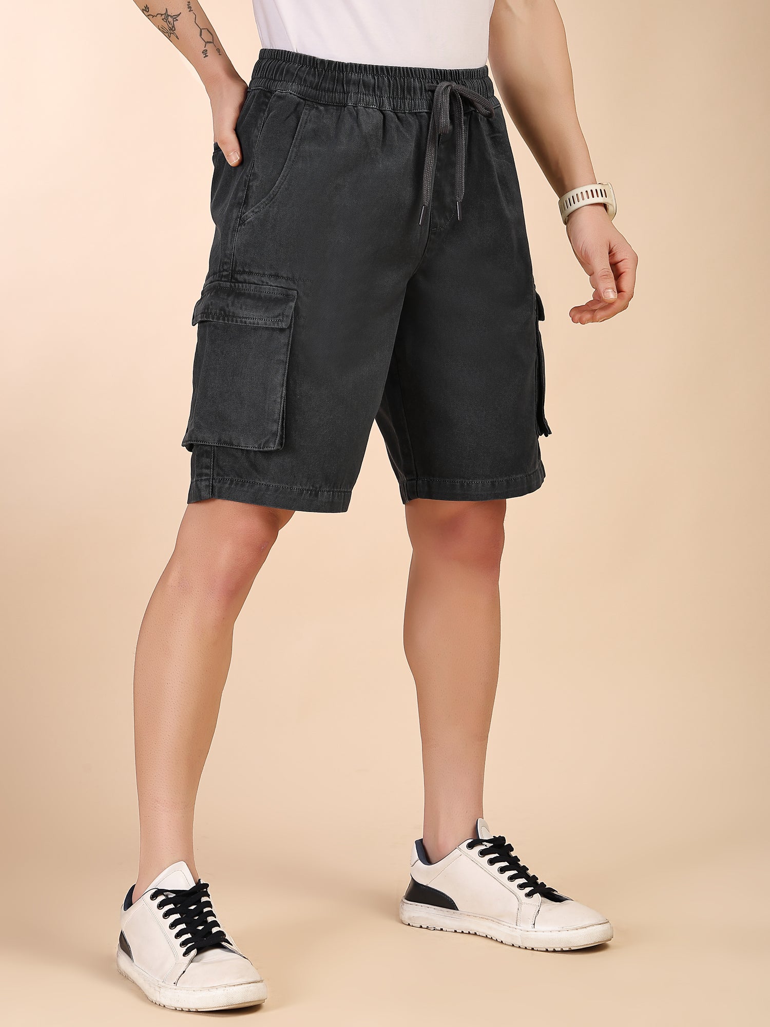 Thomas Scott Men Grey Mid-Rise Straight Fit Above Knee Cotton Woven Cargo Shorts