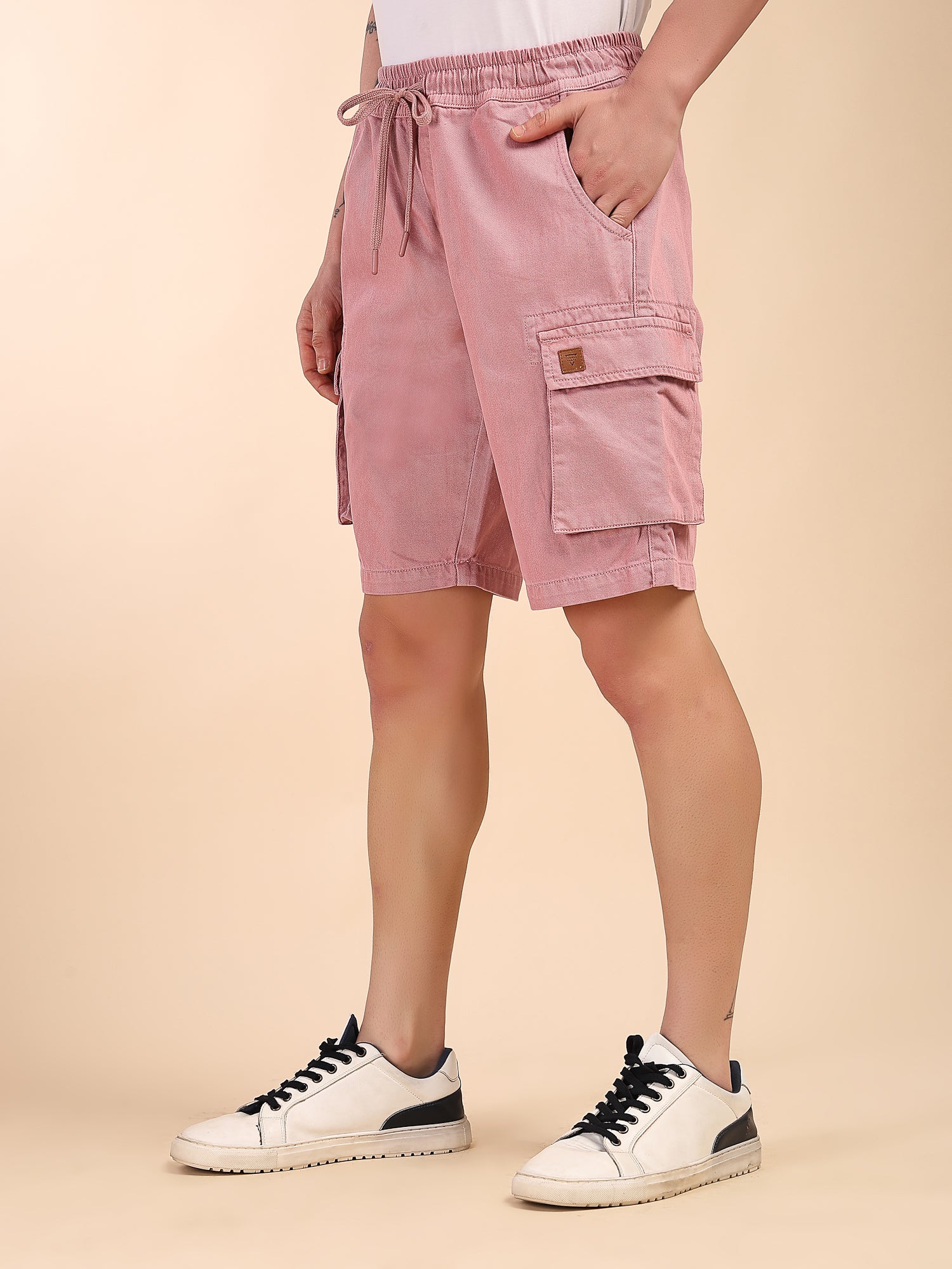 Thomas Scott Men Pink Mid-Rise Straight Fit Above Knee Cotton Woven Cargo Shorts