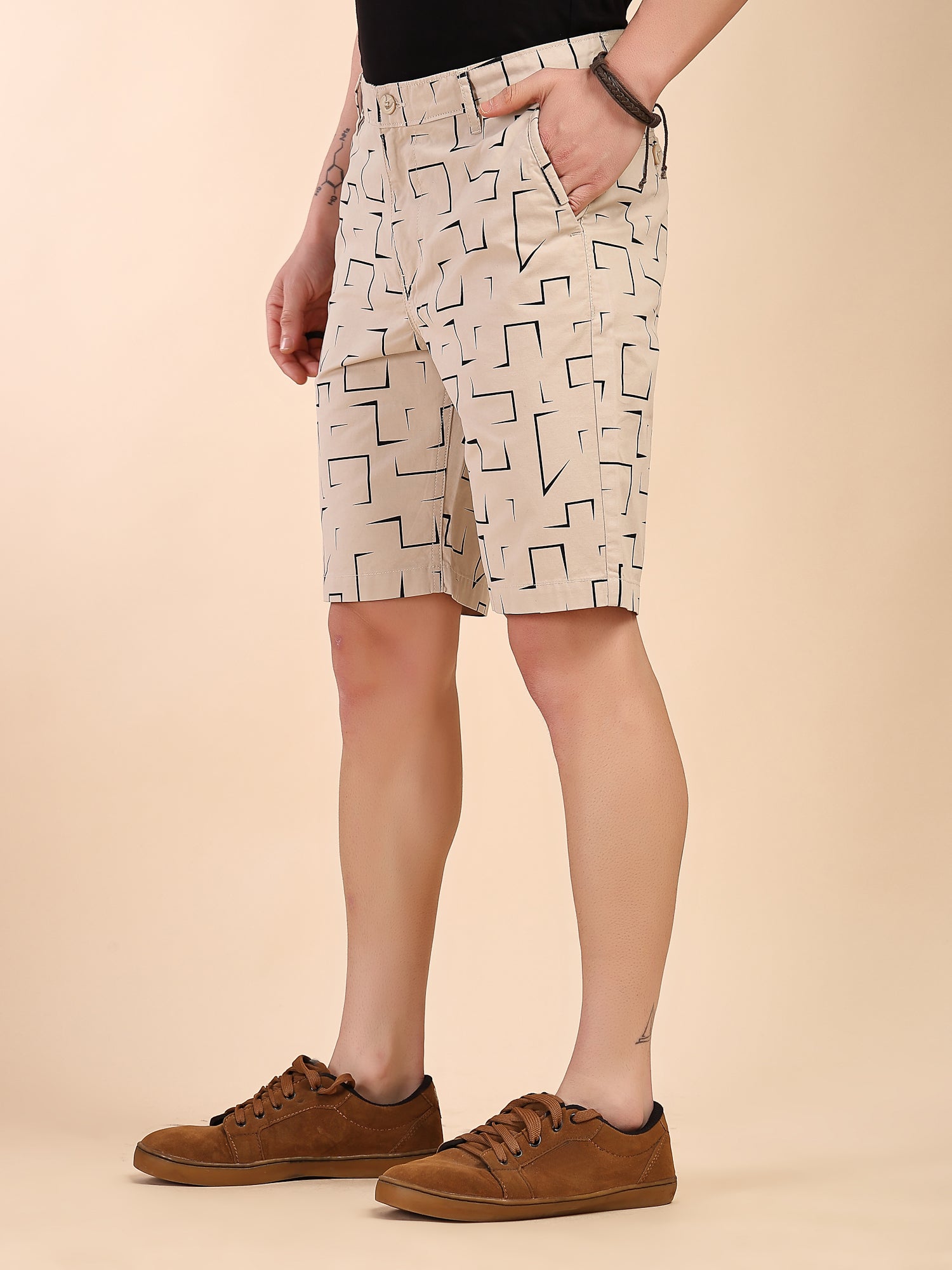 Thomas Scott Men Beige Mid-Rise Regular Fit Geometric Print Cotton Woven Chinos Shorts