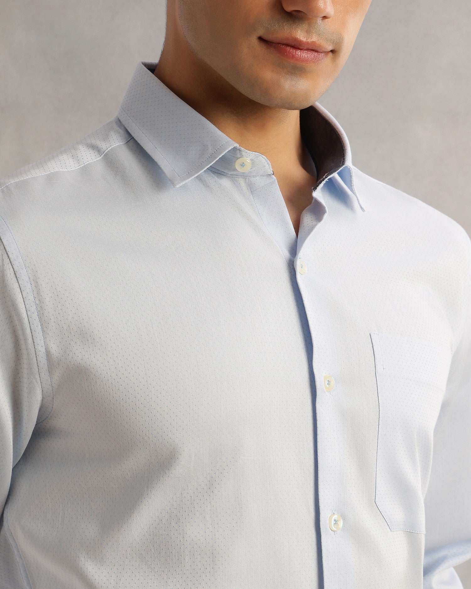 Thomas Scott Men Light Blue Regular Fit Long Sleeves Cutaway Collar 100% Cotton Dobby Formal Shirt