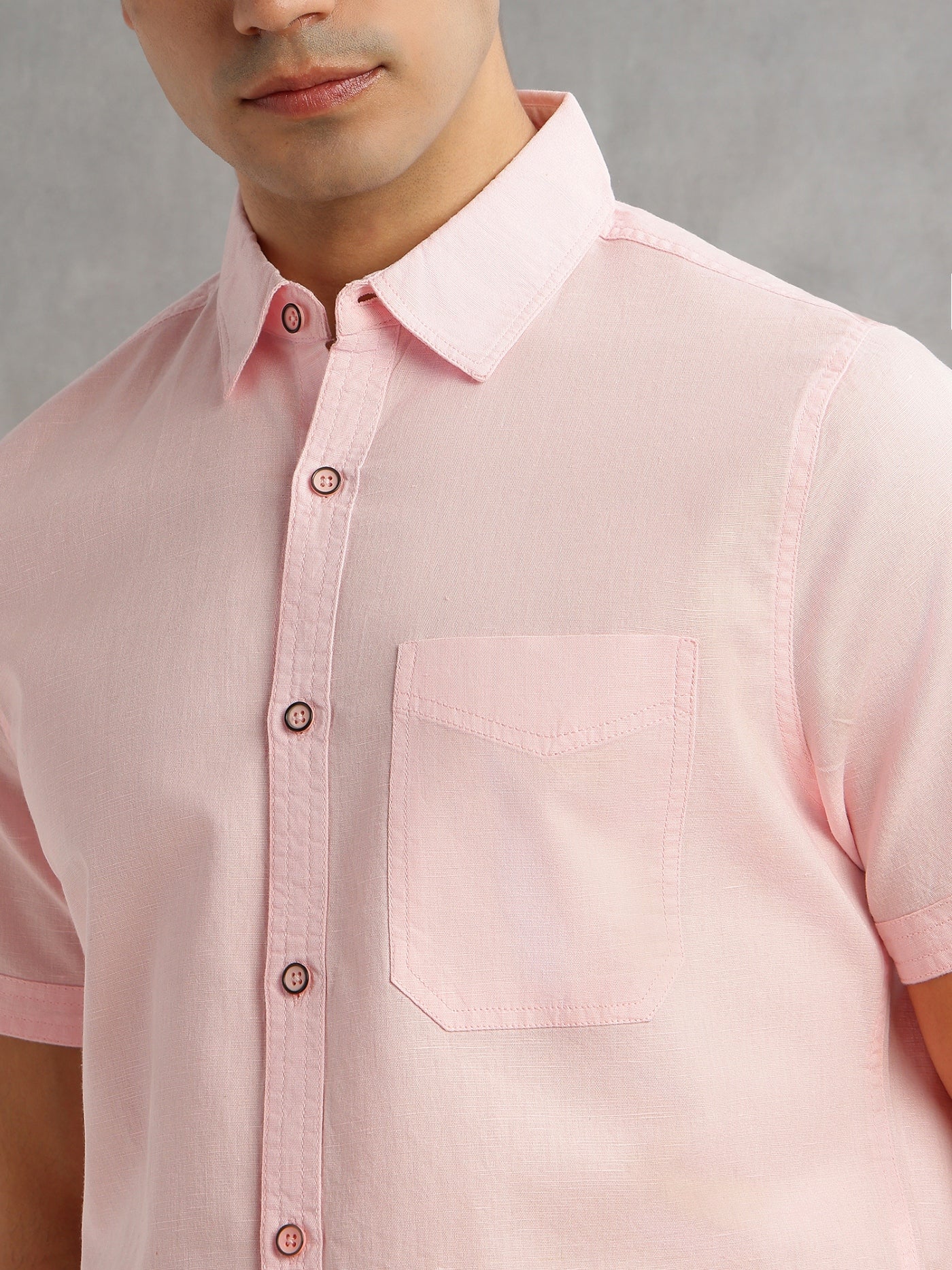 Thomas Scott Men Pink Premium Regular Fit Short Sleeves Spread Collar Solid Linen Casual Shirt