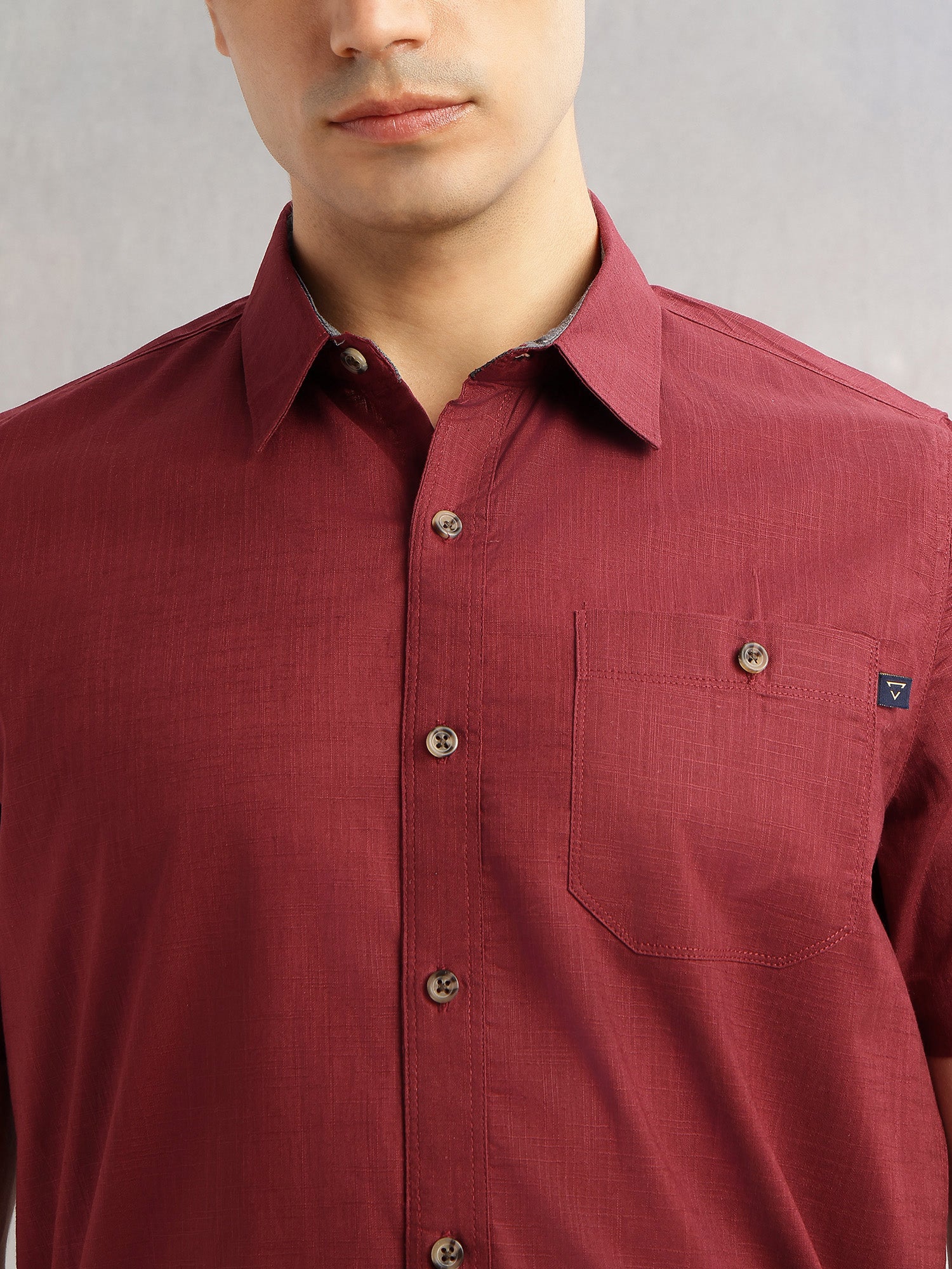 Thomas Scott Men Maroon Regular Fit Short Sleeves Spread Collar 100% Cotton Casual Shirt