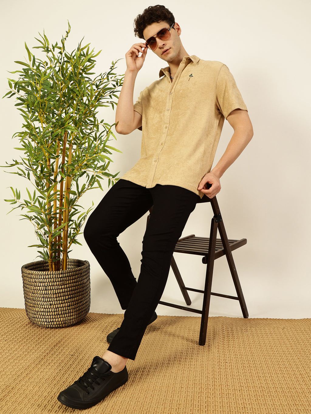 Thomas Scott Men Cream Towel Terry Relaxed Fit Short Sleeves Spread Collar Knitted Casual Shirt