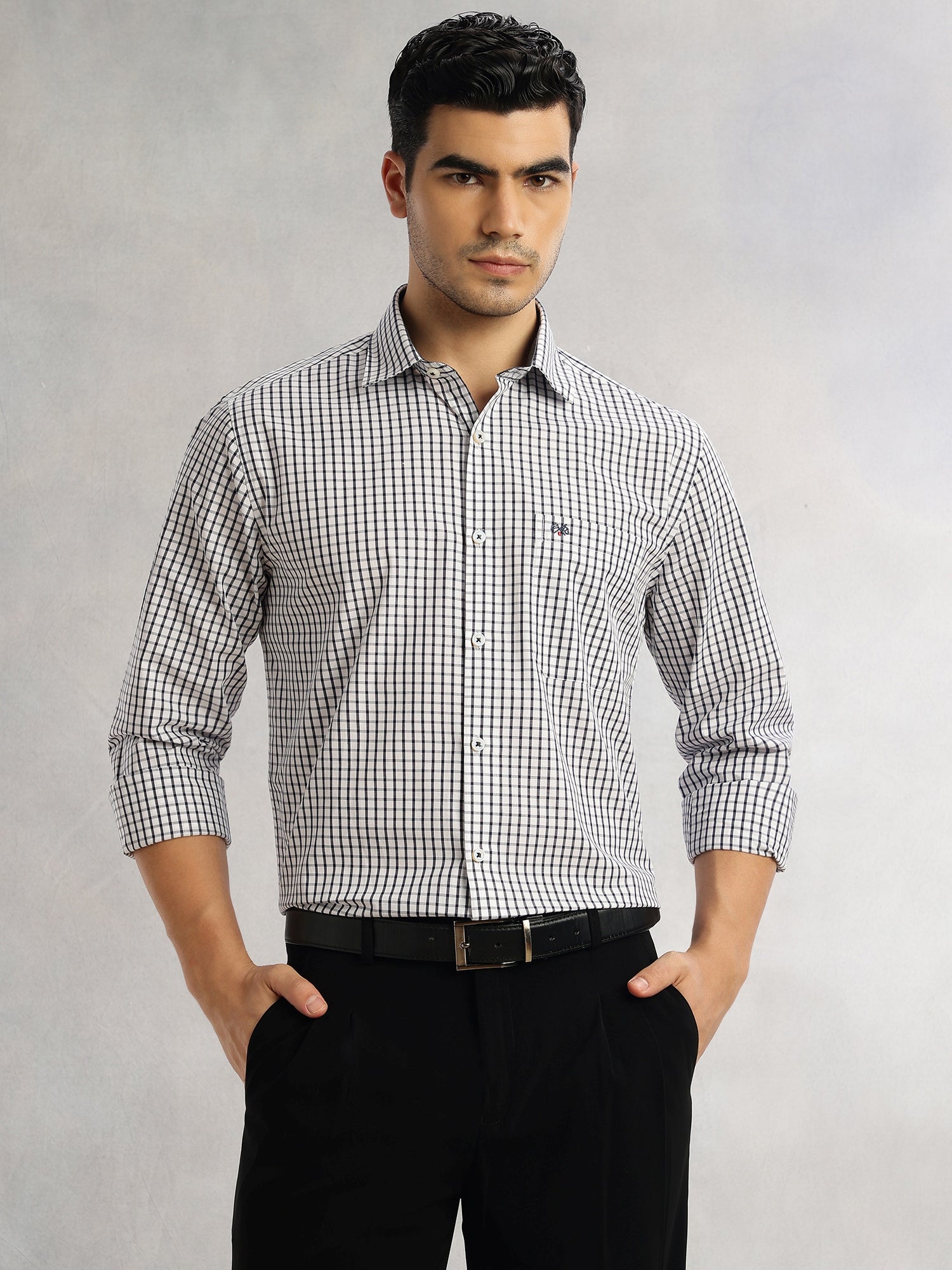 Thomas Scott Men Blue Regular Fit Long Sleeves Spread Collar Micro Checks 100% Cotton Formal Shirt