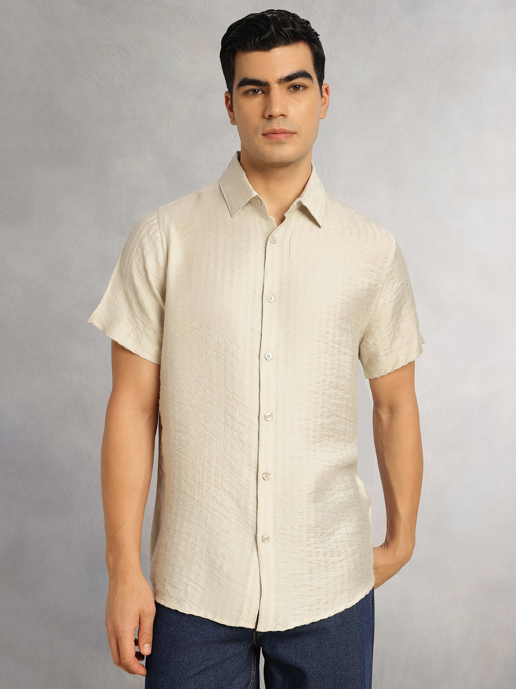 Thomas Scott Men Cream Regular Fit Short Sleeves Spread Collar Textured Polyester Casual Shirt