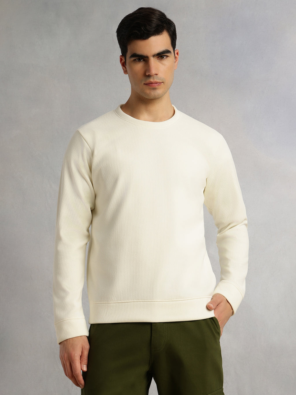 Thomas Scott Men White Regular Fit Long Sleeves Round Neck Solid Polyester Pullover Sweatshirt