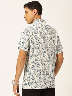Medium Blue Regular Fit Short Sleeves Spread Collar Tropical Printed Casual Shirt For Men