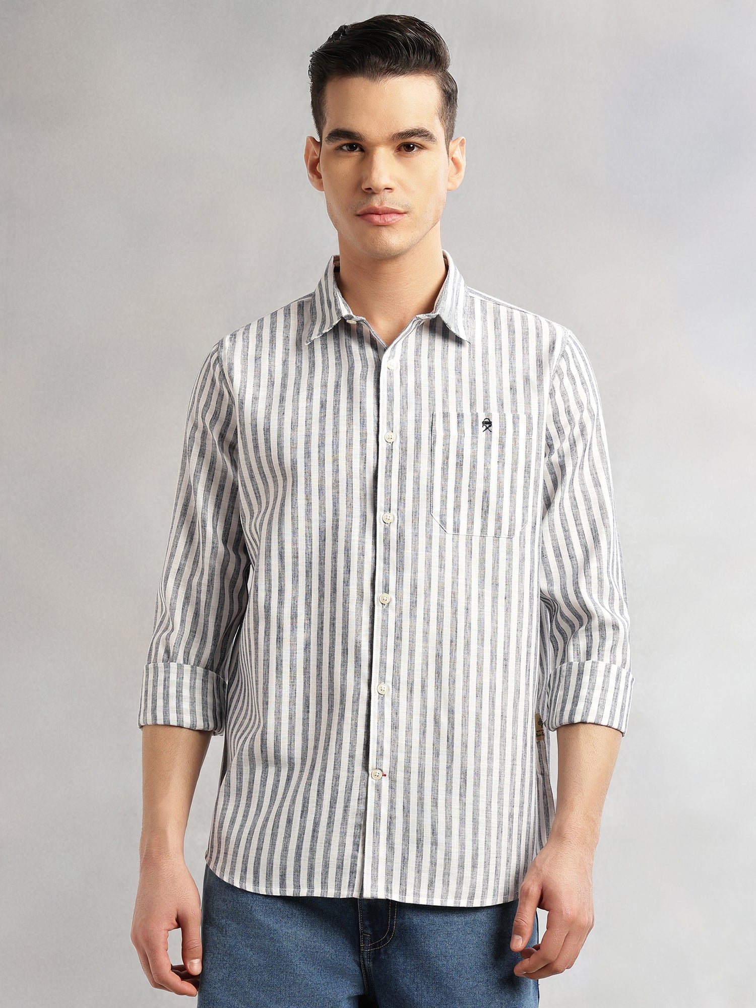 Thomas Scott Men Navy Slim Fit Long Sleeves Spread Collar Vertical Stripes Cotton Linen Casual Shirt