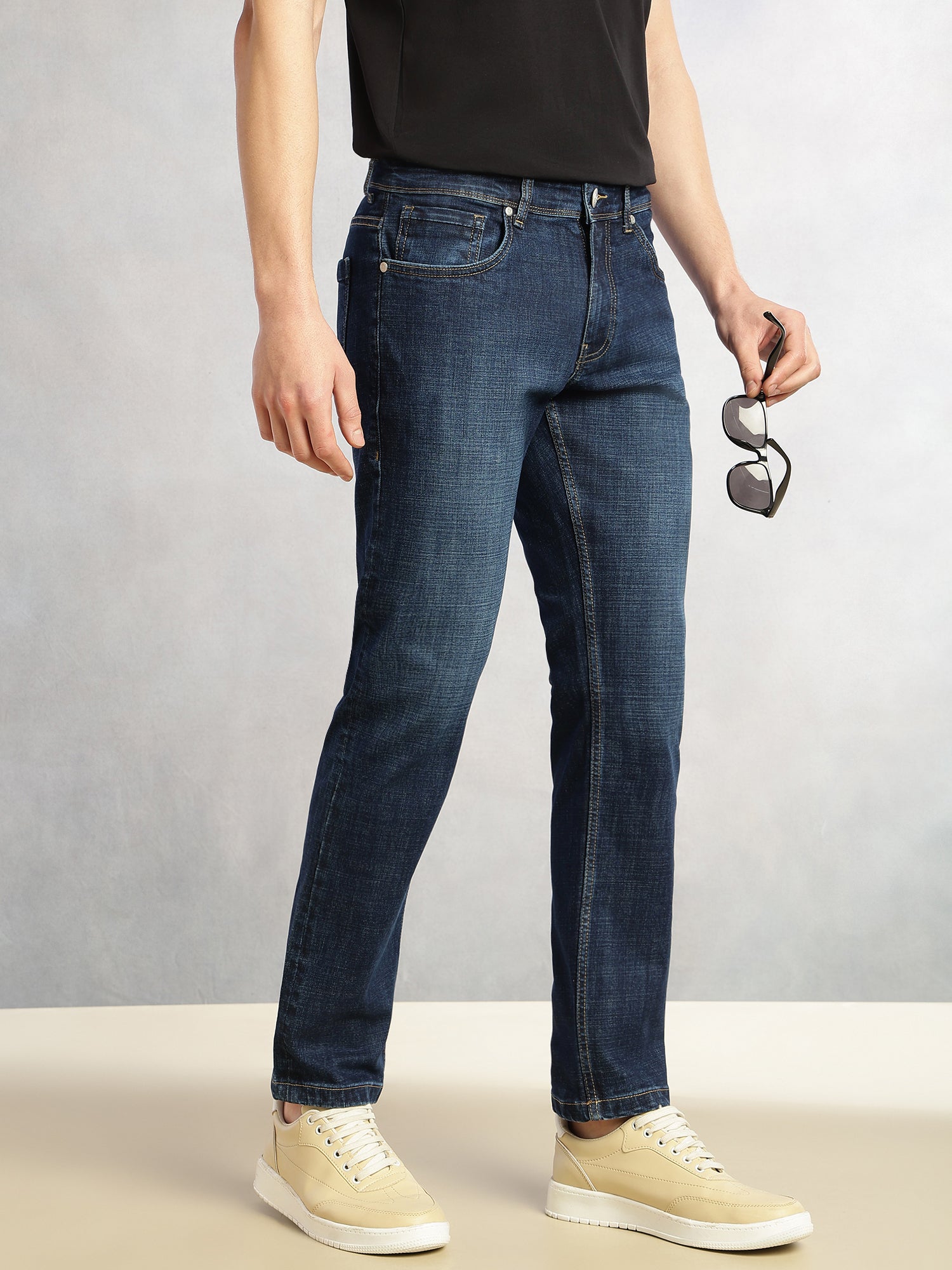 Thomas Scott Men Mid Blue Cricket Club Collection Slim Fit Mid-Rise Faded 5 Pockets Stretchable Jeans