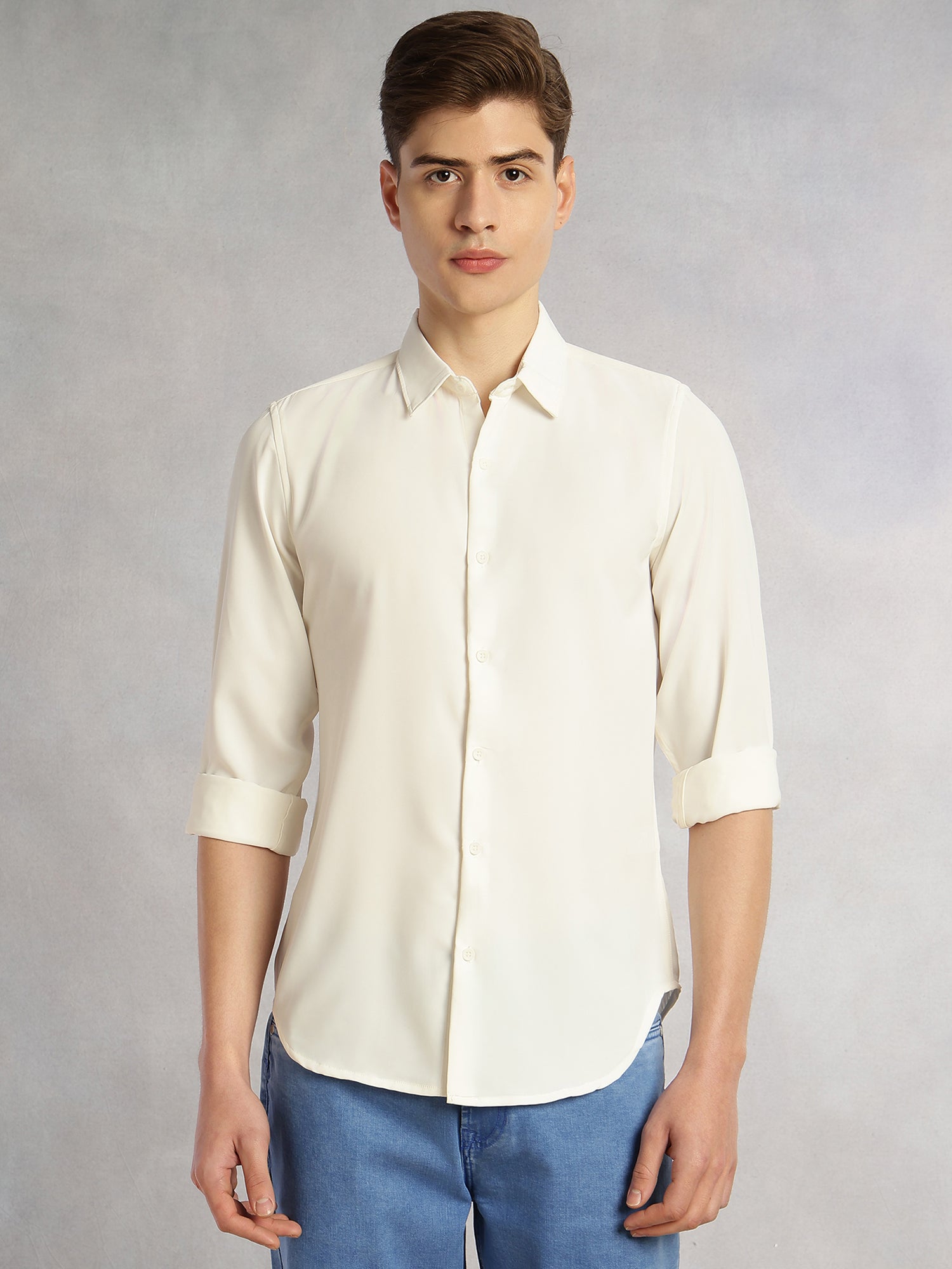 Thomas Scott Men White Regular Fit Full Sleeves Spread Collar Solid Polyester Casual Shirt