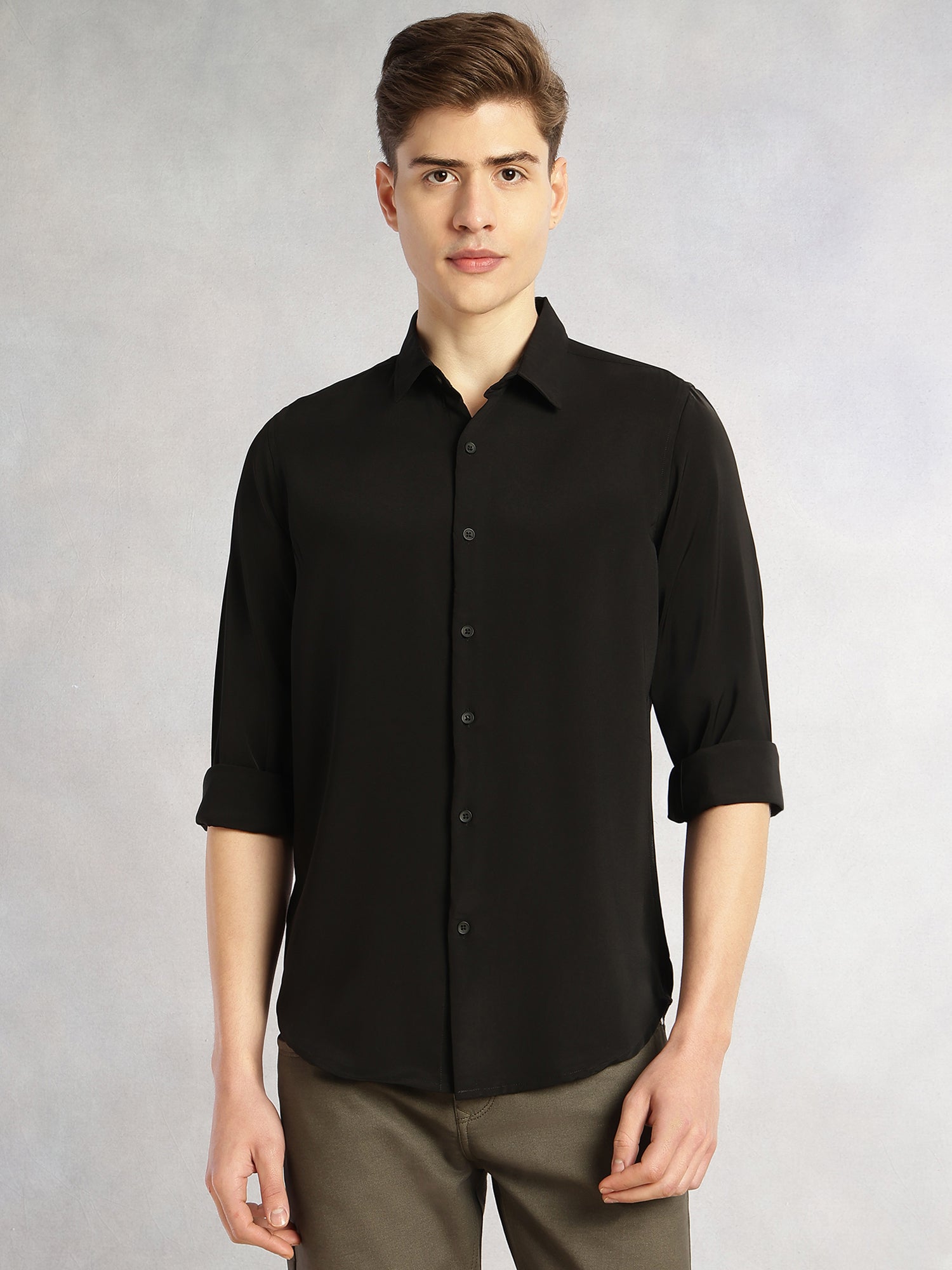 Thomas Scott Men Black Regular Fit Full Sleeves Spread Collar Solid Polyester Casual Shirt