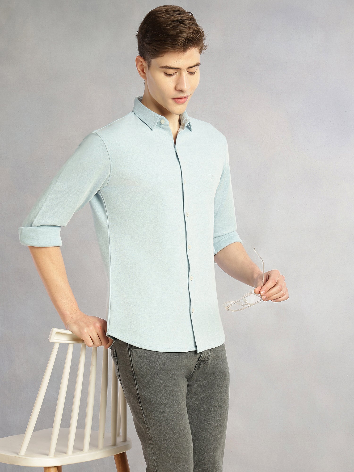 Thomas Scott Men Sky Blue Slim Fit Long Sleeves Spread Collar Solid Knitted Shirt
