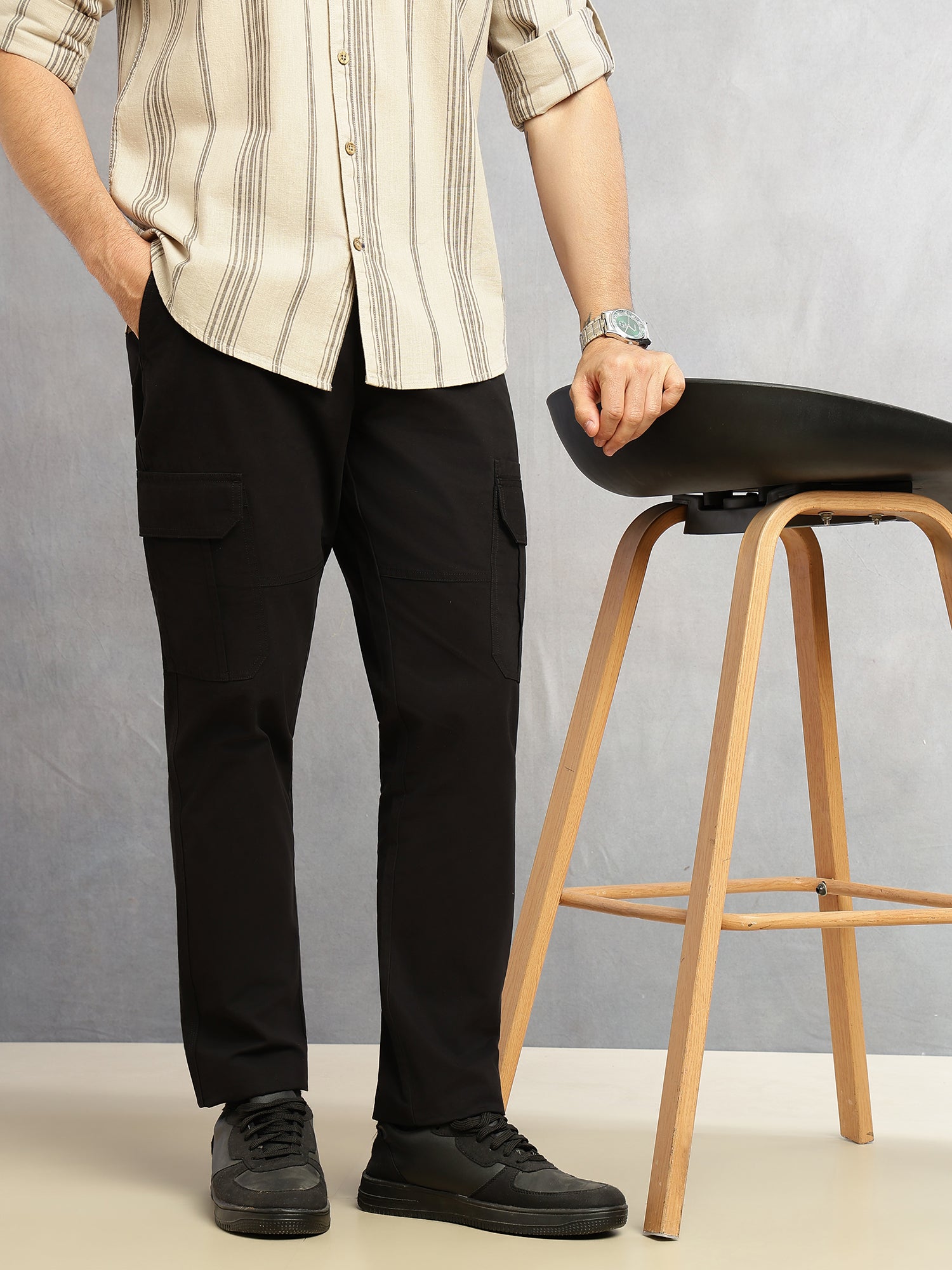 Thomas Scott Men Black Cricket Club Collections Straight Fit Mid-Rise Solid 6 Pockets 100% Cotton Woven Cargo Trouser