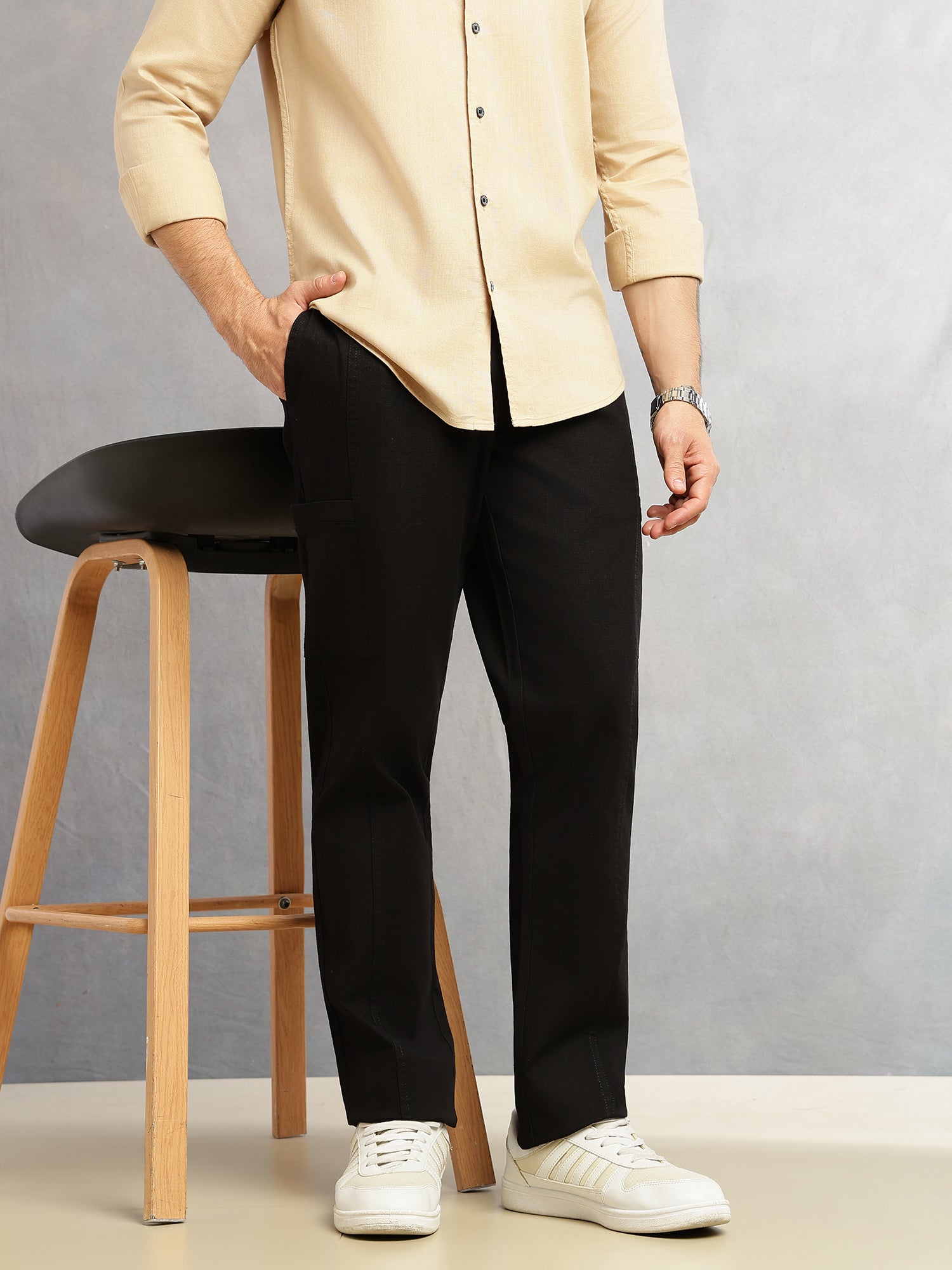 Thomas Scott Men Black Smart Straight Fit Mid-Rise Solid 6-Pocket Design Woven Cargo Trouser