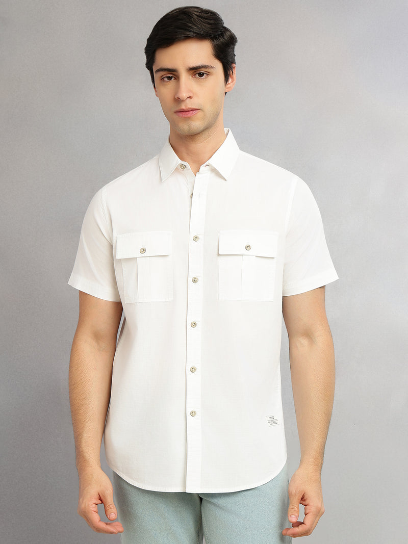 Thomas Scott Men White Cricket Club Collection Slim Fit Short Sleeve Spread Collar 2 Flap Pockets Solid Design Cotton Twill Casual Shirt