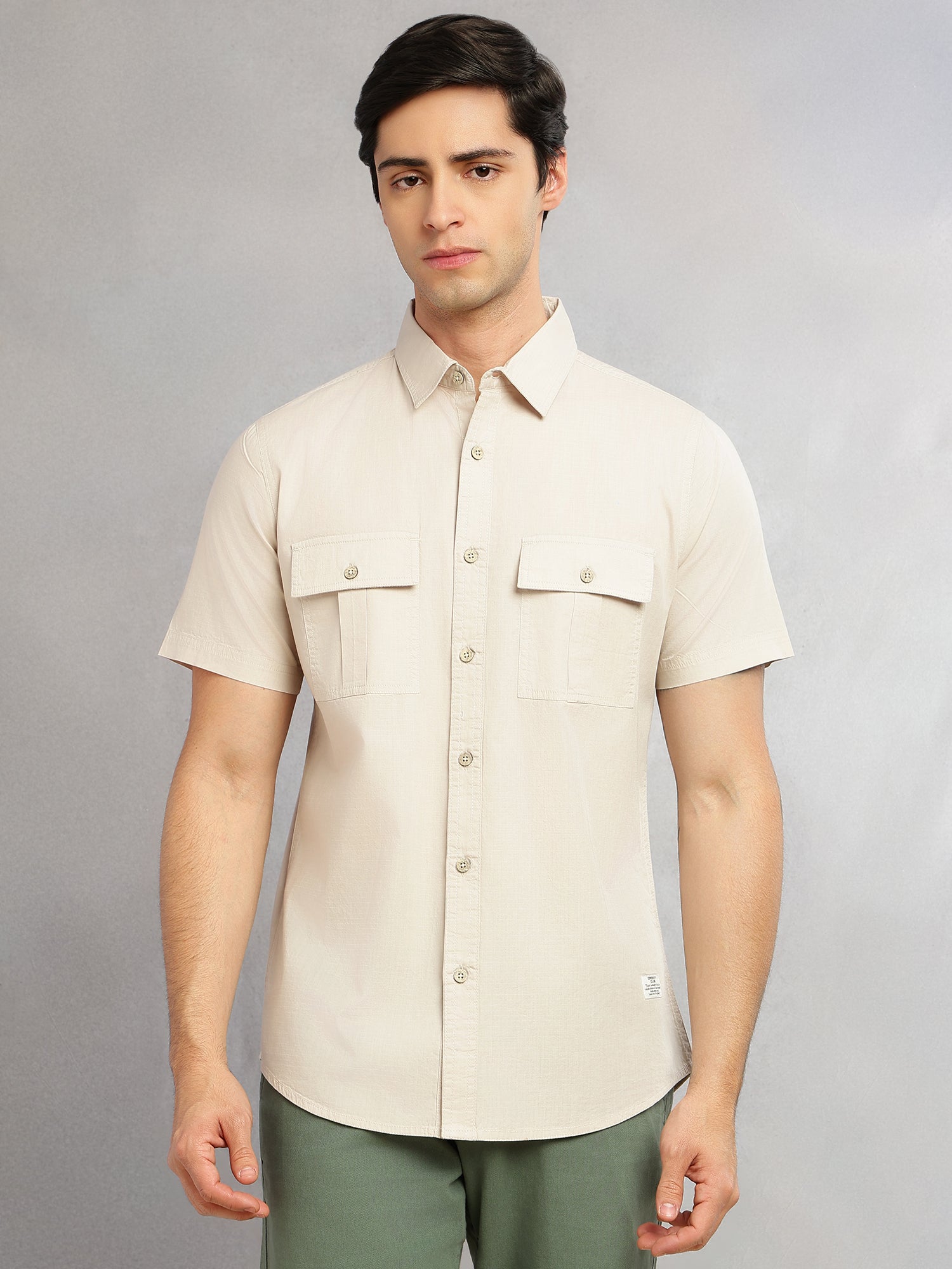 Thomas Scott Men Beige Cricket Club Collection Slim Fit Short Sleeve Spread Collar 2 Flap Pockets Solid Design Cotton Twill Casual Shirt